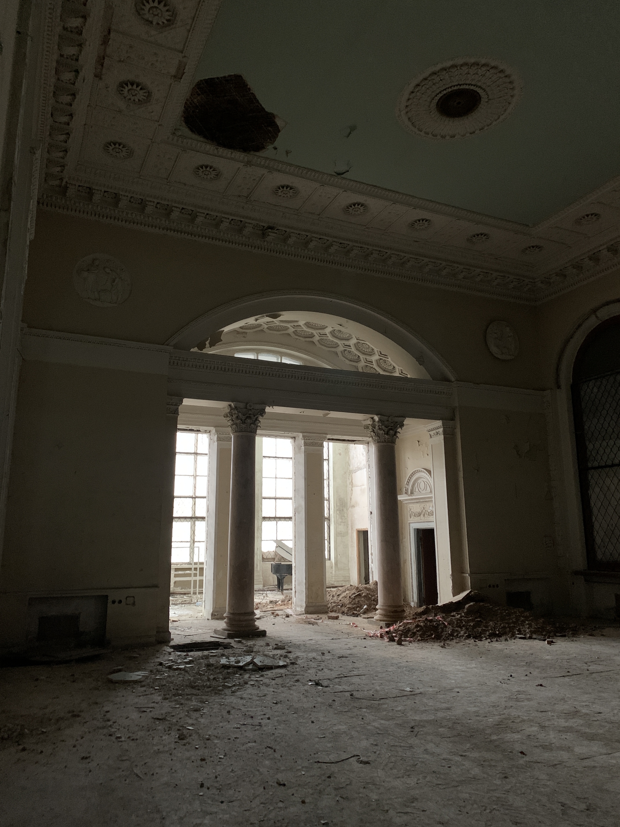 Abandoned restaurant Golden Spike. Moscow, VDNKh - My, Abandoned, All ashes, Longpost