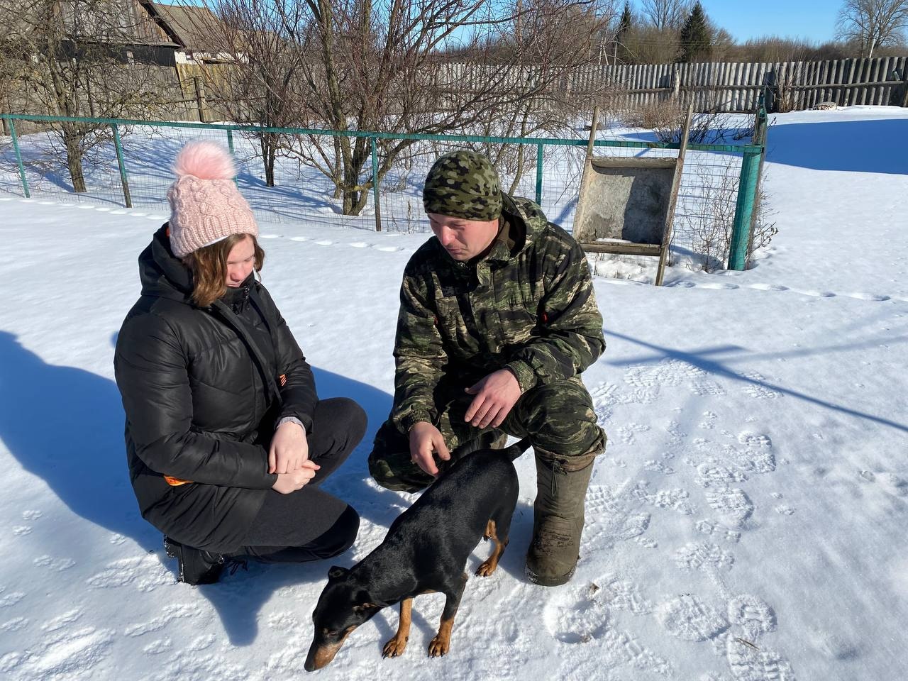 Курские охотники восстановили барсучий городок и рассказали, как 5 дней  искали собаку под землей | Пикабу