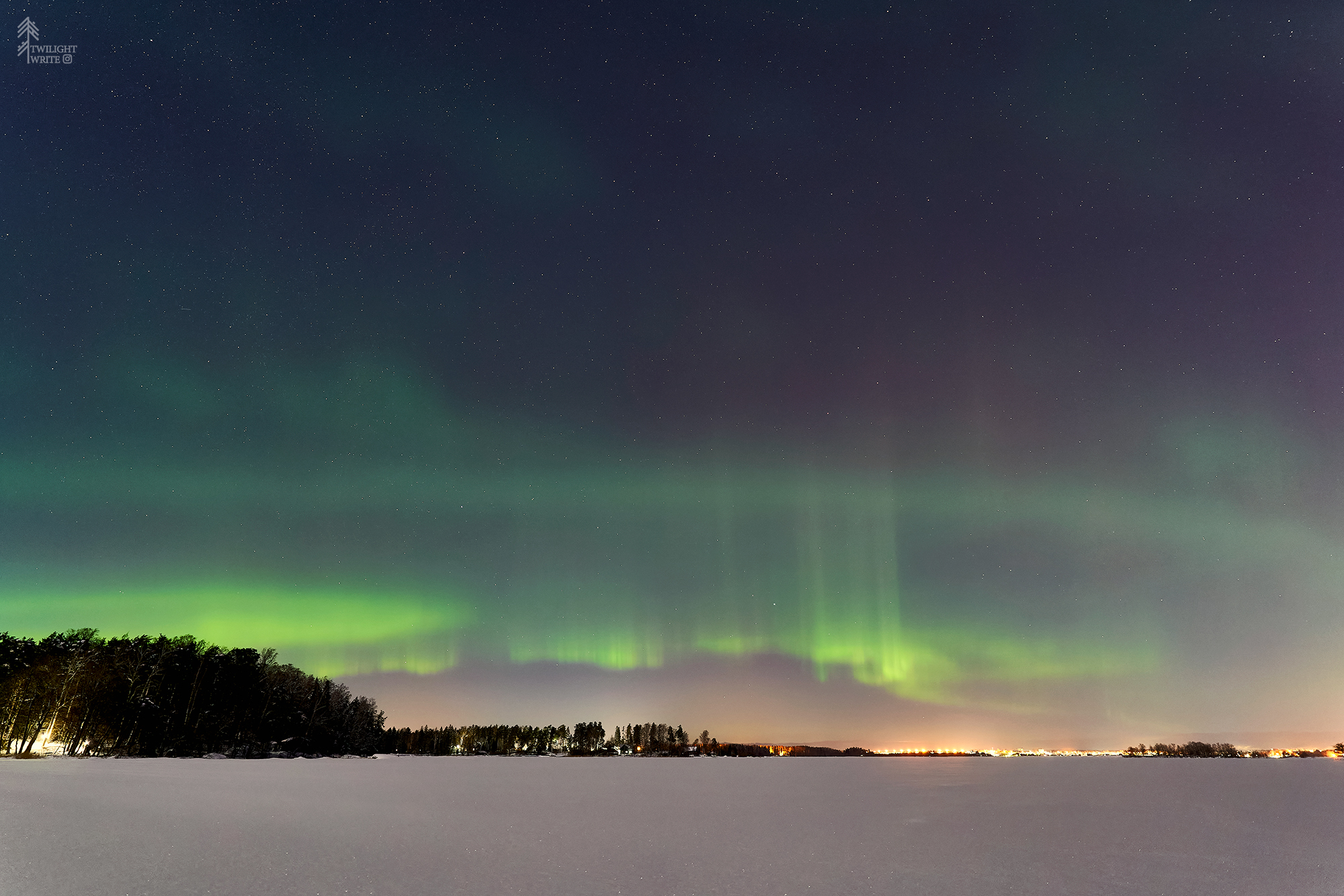 Aurora Borealis on the night of 10 to 11 February, Vyborg suburbs - My, Polar Lights, Night, Sky, Landscape, Winter, Longpost