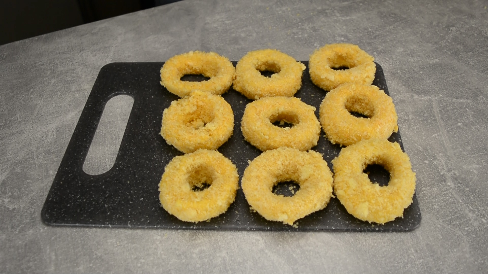 Crispy onion rings with deep-fried cheese - My, Video recipe, Snack, Preparation, Dinner, Cooking, Recipe, Yummy, Video, Longpost, Onion rings