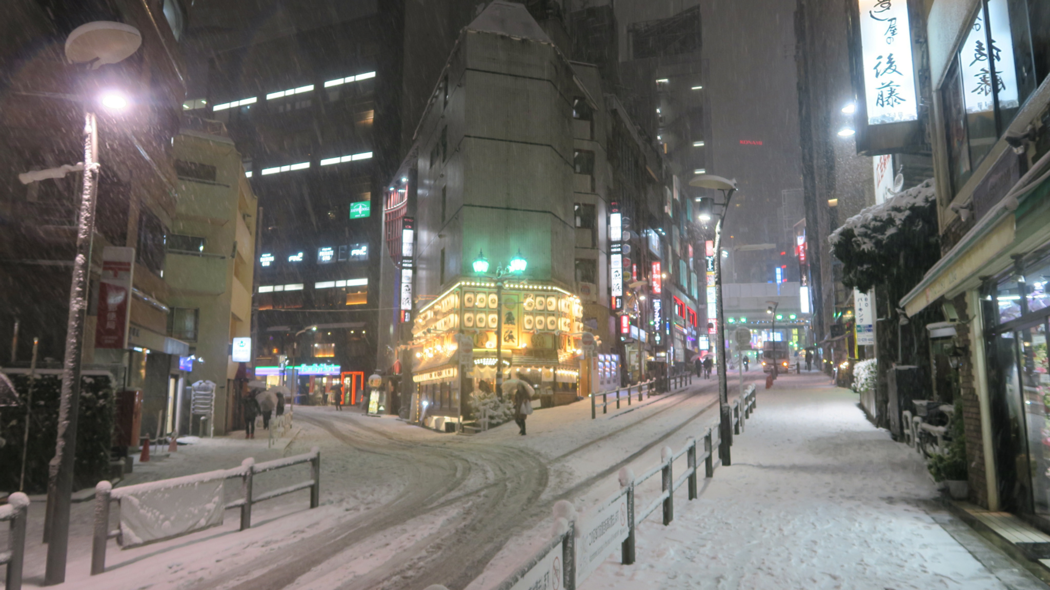 One winter day in Tokyo - My, Japan, Tokyo, Snow, Winter, The photo, Longpost