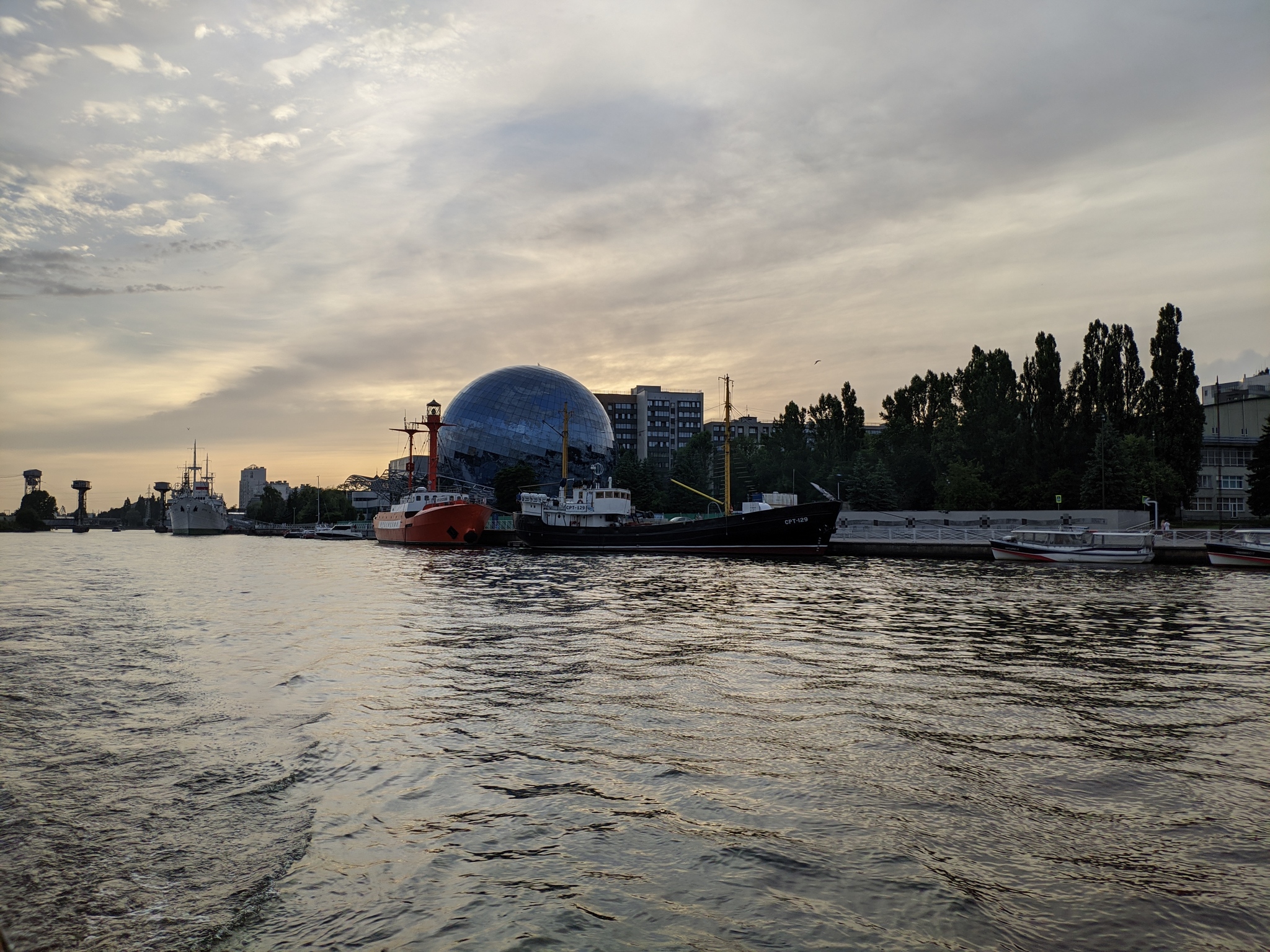 Response to the post Kaliningrad, Museum of the World Ocean - My, The photo, Russia, Kaliningrad, Town, Museum, Ship, Mobile photography, sights, Reply to post, Longpost