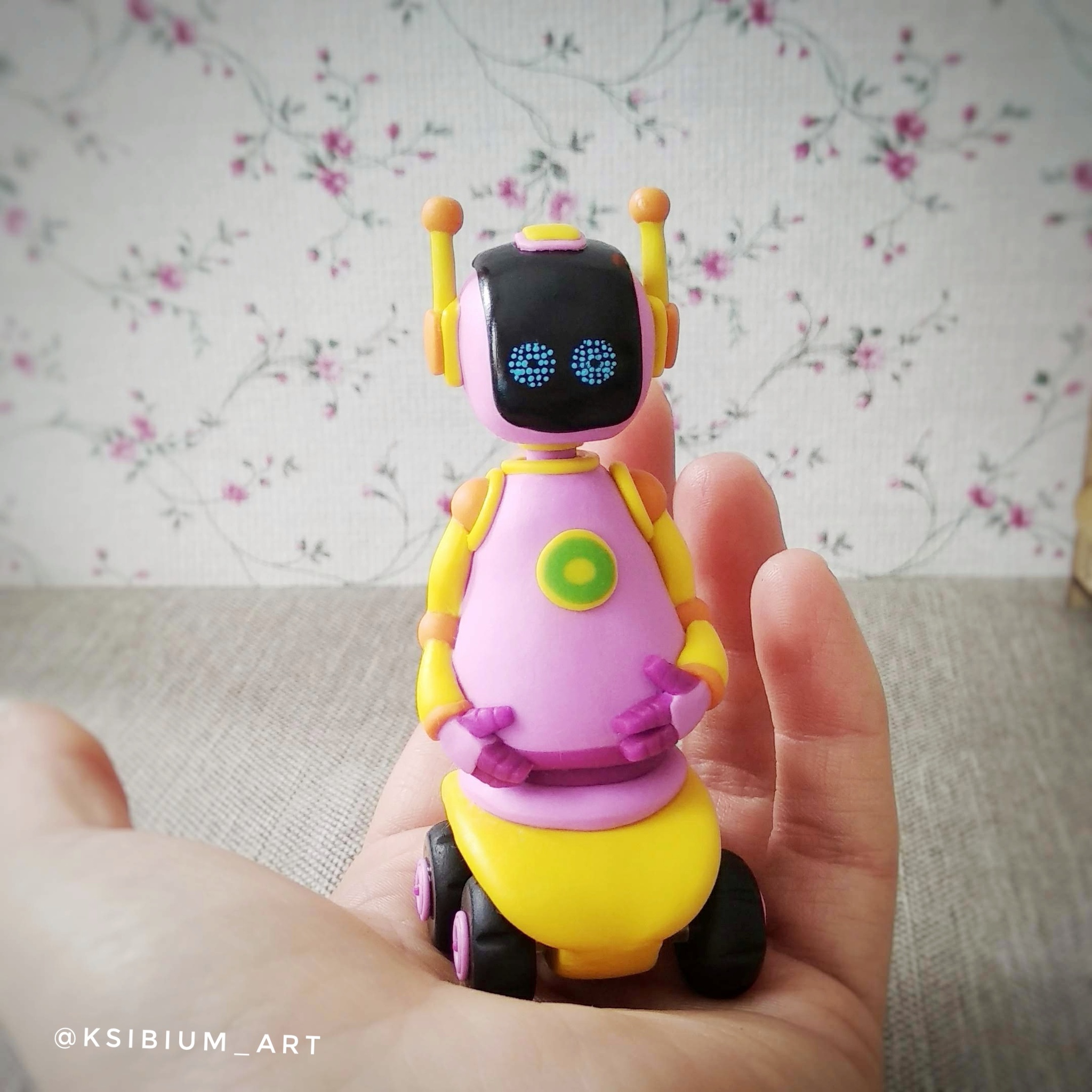 Robot from the cartoon Leva The Truck made of polymer clay - My, Polymer clay, Лепка, Robot, Needlework with process, Hobby, Video, Longpost