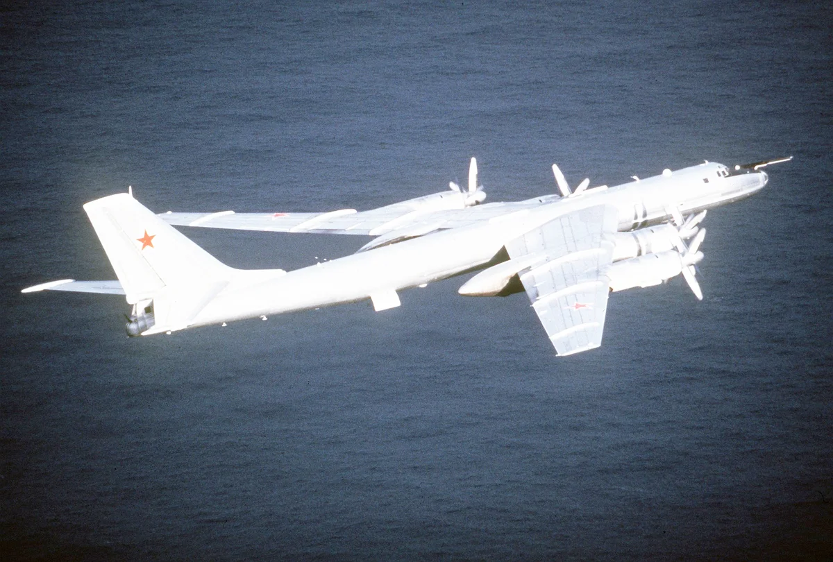 Tu-95 - the storm of the United States, the horror of the barmales - Aviation, Airplane, Tu-95, the USSR, Military, Cold war, Yandex Zen, Video, Longpost