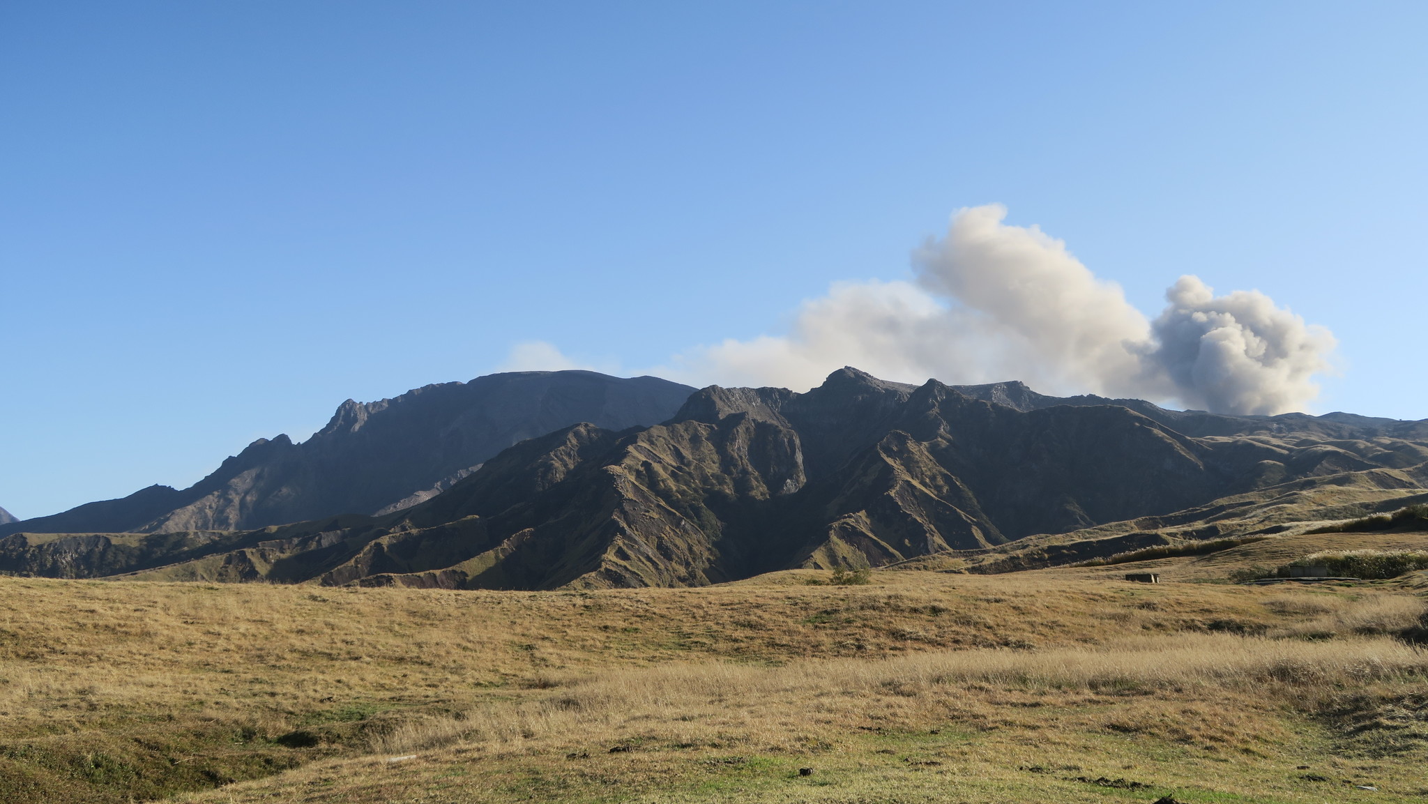 Aso, Japan - My, Japan, Travels, A train, Volcano, Road, Sunset, Landscape, The photo, Longpost, Aso Volcano