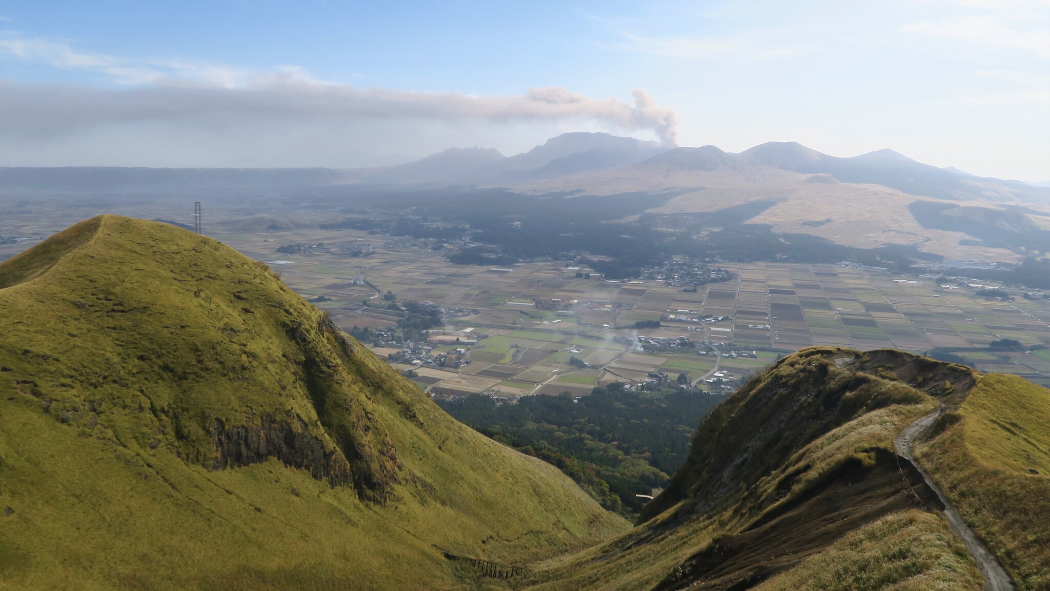 Aso, Japan - My, Japan, Travels, A train, Volcano, Road, Sunset, Landscape, The photo, Longpost, Aso Volcano