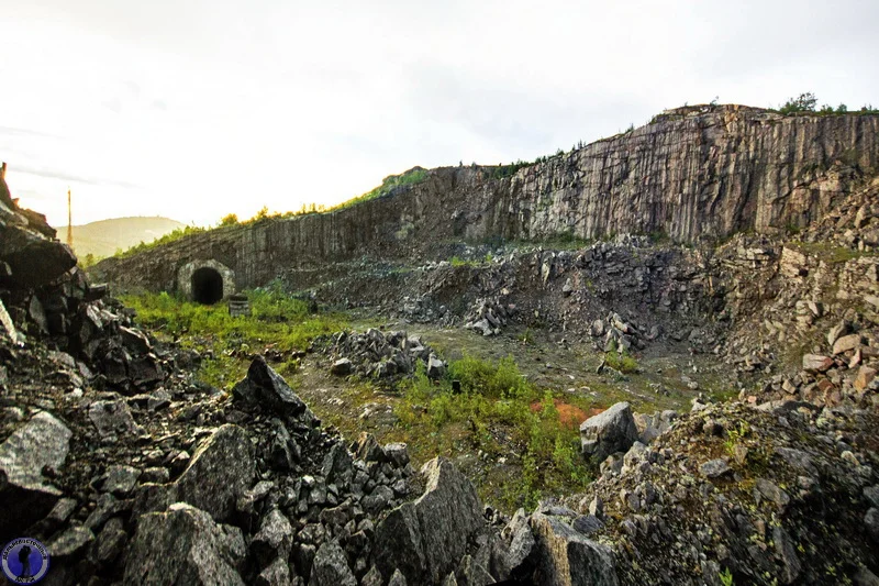 An abandoned tunnel in the Arctic with huge dimensions. At the end of the USSR, a protected dock was built here - Abandoned, the USSR, Yandex Zen, Longpost, Arctic