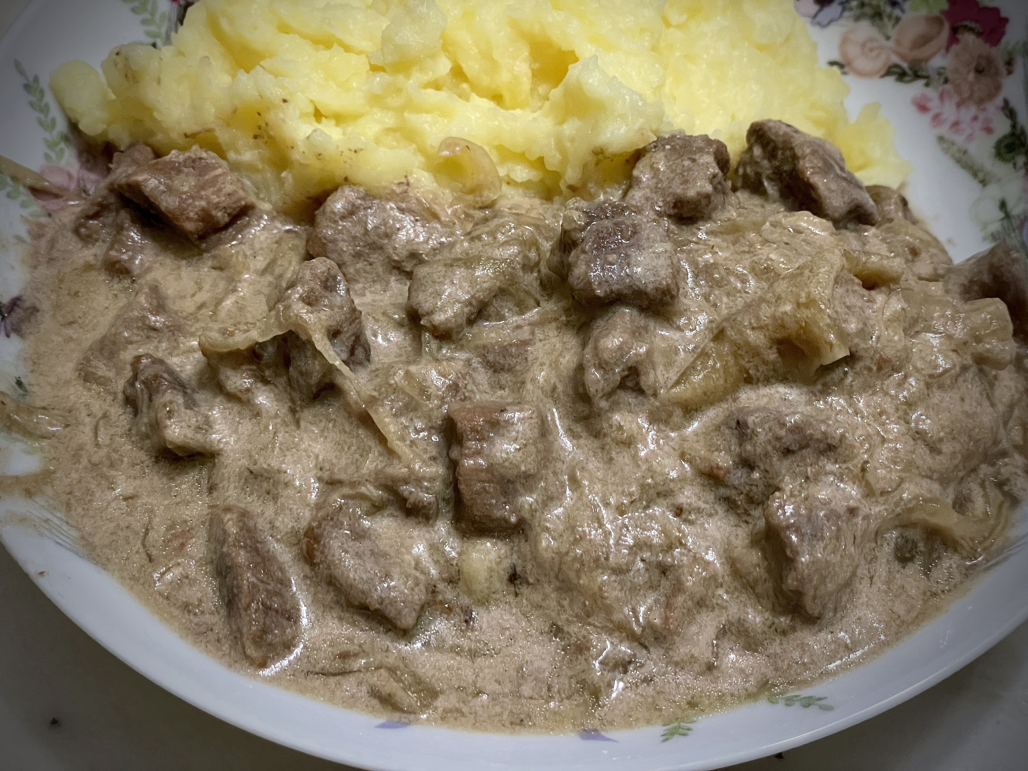 Beef in onion and mustard sauce - My, Food, Recipe, Beef, Meat, Onion, Mustard, Cooking, Dinner, Longpost