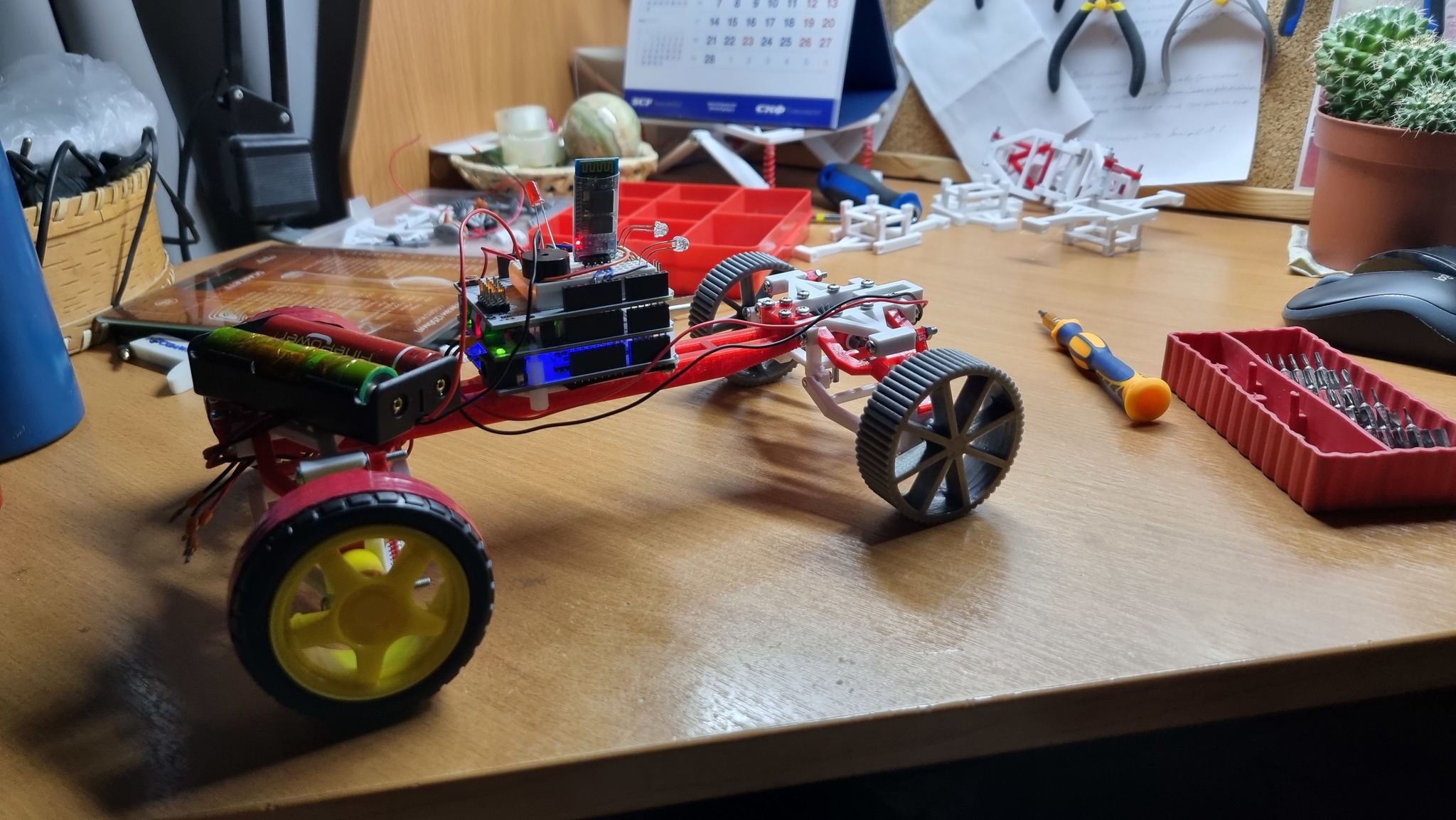 Radio-controlled all-wheel drive platform, with a hint of suspension. Or briefly about the boredom of the engineer, part 3 - useless - My, Robotics, Robot, 3D печать, Design, 3D modeling, Engineer, Video, Longpost