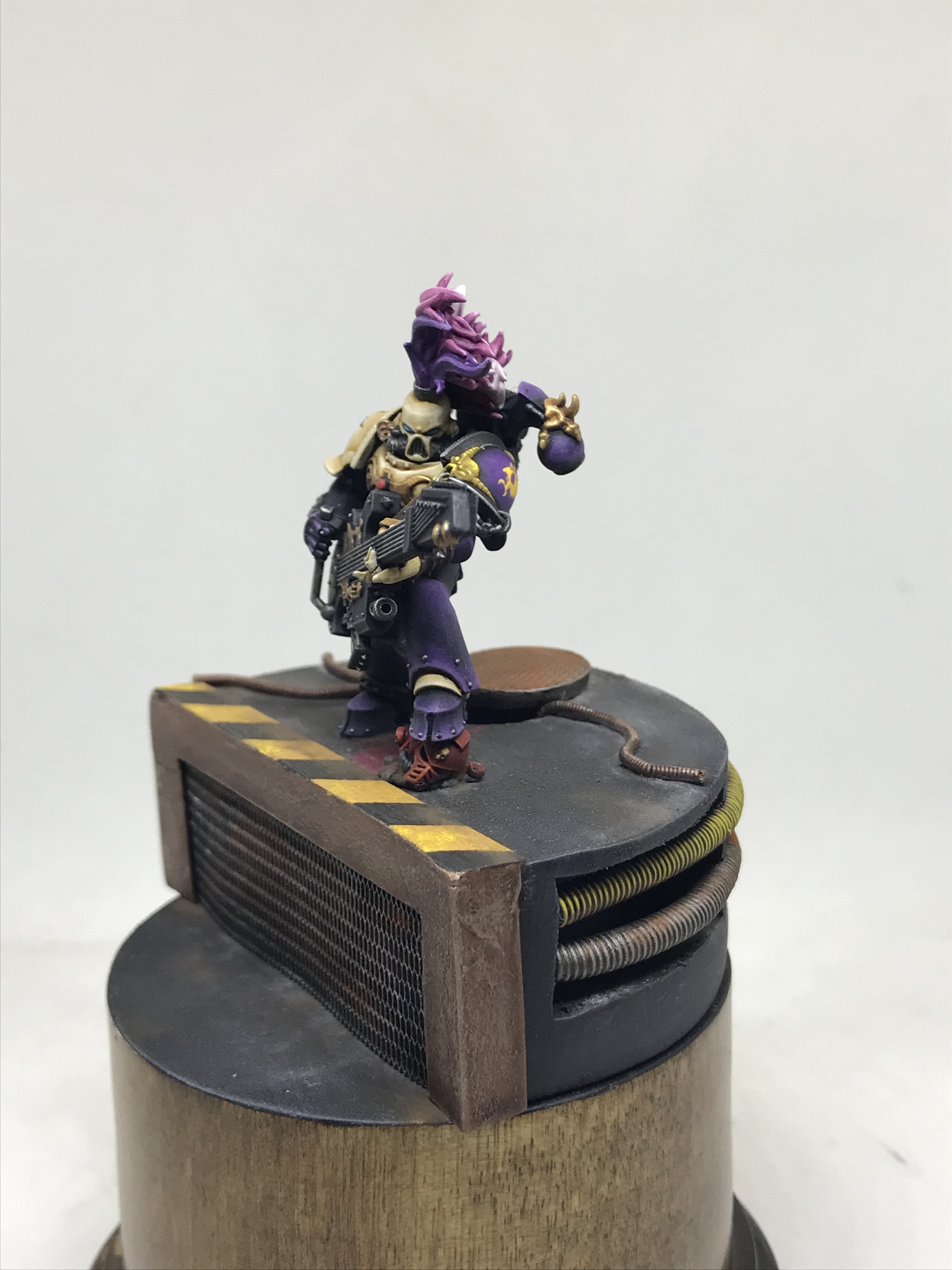 Amateur painting of miniatures. Warhammer 40 000. Noise Marine - My, Painting miniatures, Miniature, Adeptus Astartes, Warhammer, Warhammer 40k, Chaos space marines, Noise marine, Longpost, 