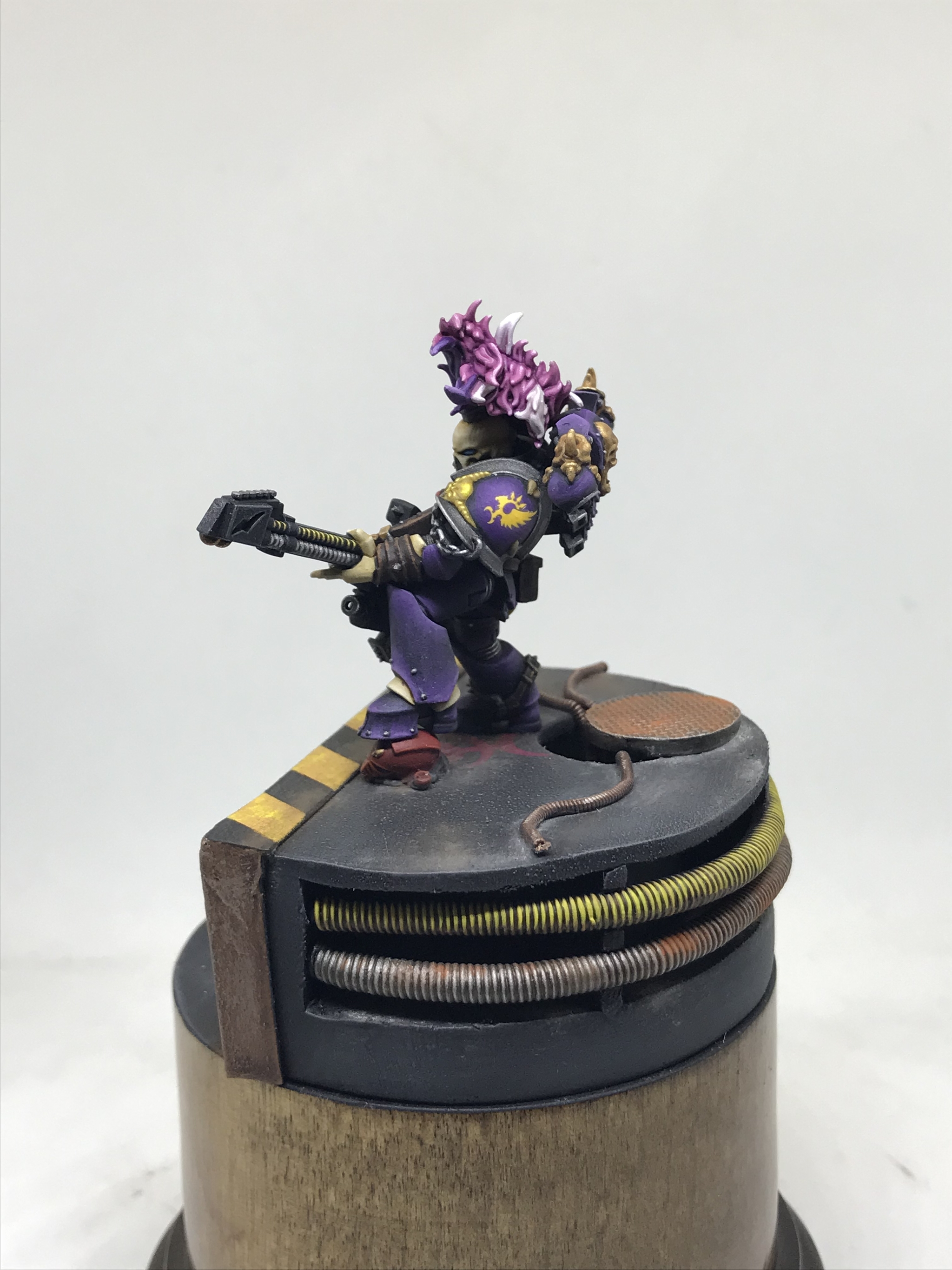 Amateur painting of miniatures. Warhammer 40 000. Noise Marine - My, Painting miniatures, Miniature, Adeptus Astartes, Warhammer, Warhammer 40k, Chaos space marines, Noise marine, Longpost, 