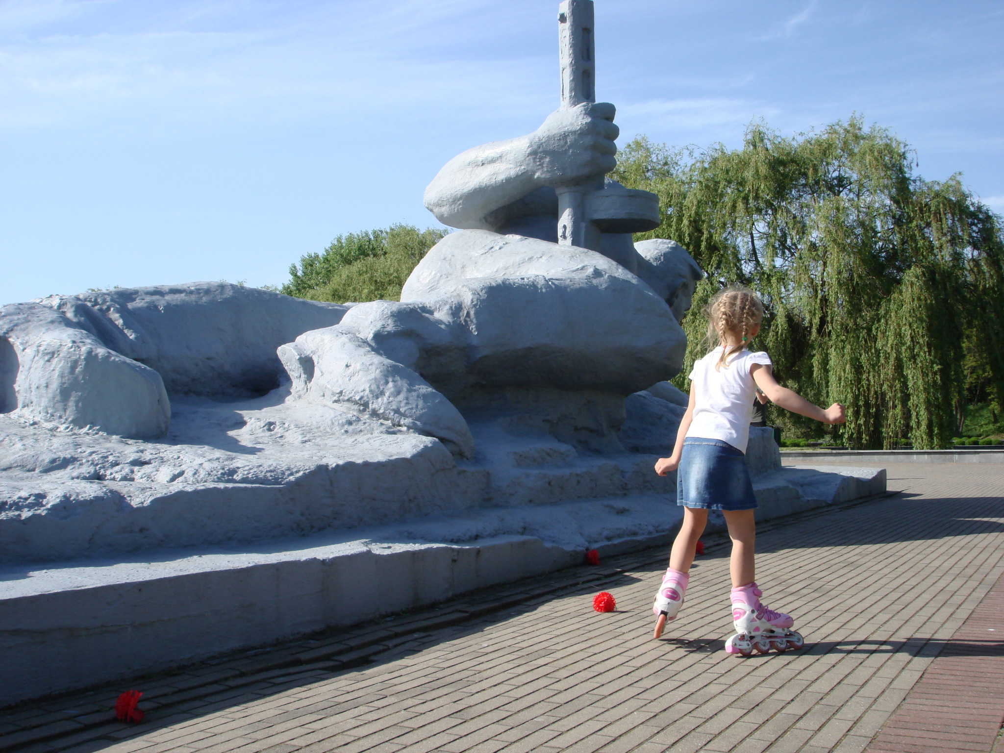 Quest Peaceful Cities. Brest, 2018 - My, Beginning photographer, Street photography, Brest, Republic of Belarus, The Great Patriotic War, Children, Monument