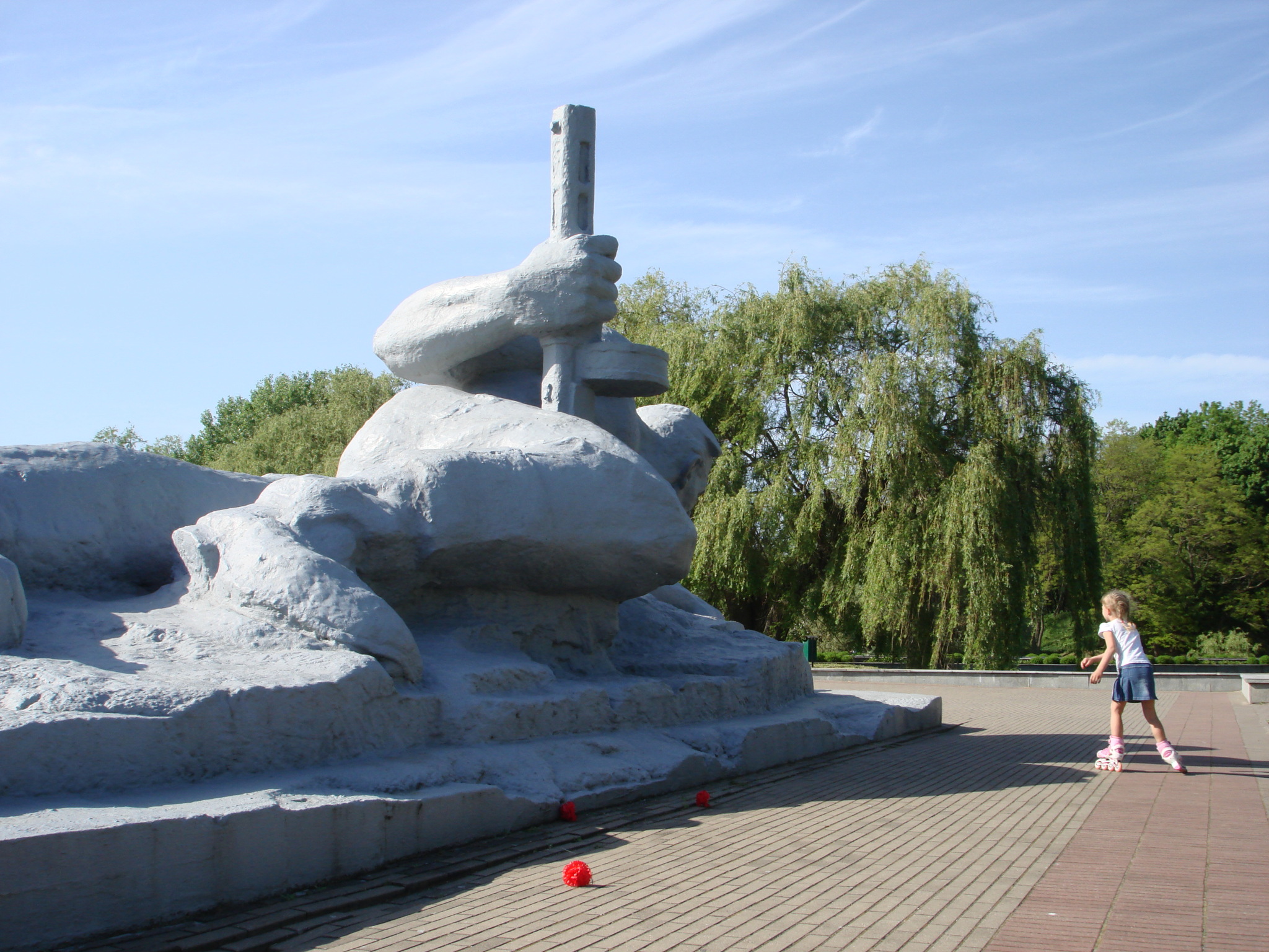 Quest Peaceful Cities. Brest, 2018 - My, Beginning photographer, Street photography, Brest, Republic of Belarus, The Great Patriotic War, Children, Monument