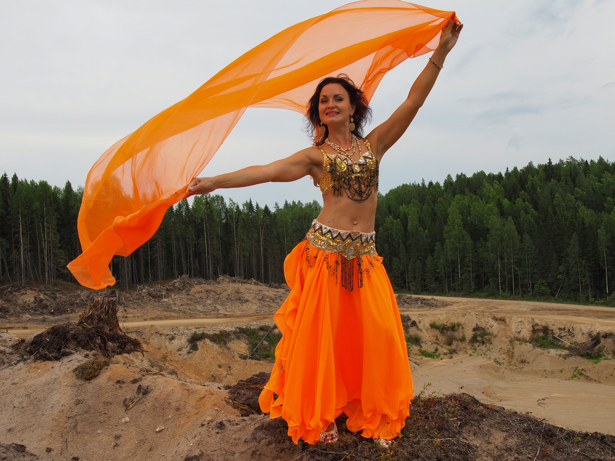 The beauty of the Russian hinterland - My, belly dance, East, beauty, Orange is the hit of the season, Longpost, 