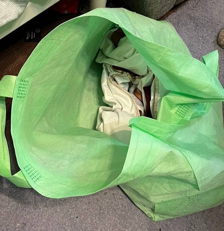 This morning, a bag with a newborn was found right on the ground on Pererva Street - The crime, Newborn, Children, Moscow, Сумка, Longpost, 