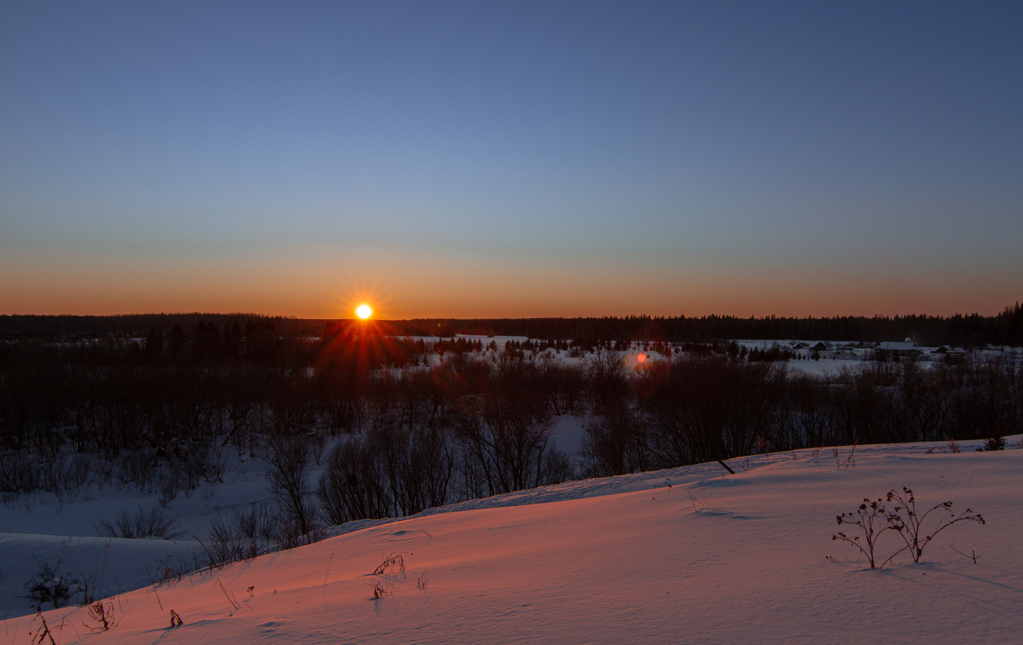 Perm Krai. Oshchepkovo. March 2022 - My, The nature of Russia, beauty of nature, The photo, Canon 7d, Tokina, Sunset, Snow, Sky, Village, Longpost, 