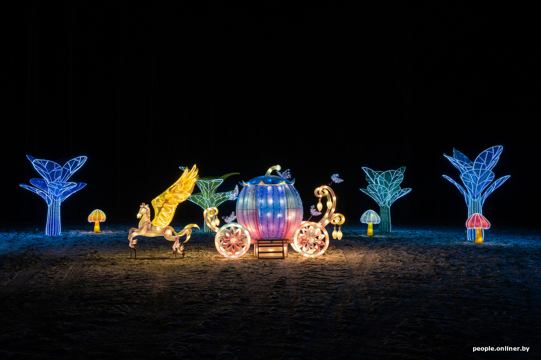 A festival of lanterns is held in Minsk. Look at this magic - Republic of Belarus, Professional shooting, Modern Art, Lamp, beauty, Onliner by, Longpost, 