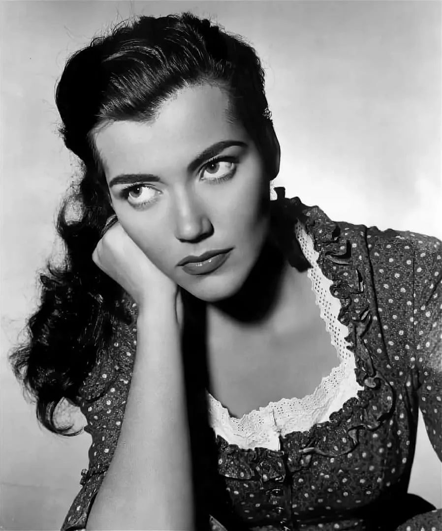 Forgotten Movies – Retro Actresses Born On March 12 - Hollywood, Actors and actresses, Celebrities, Black and white photo, The photo, Biography, Girls, Birthday, Cinema, Longpost, Gorgeous, Stars, Retro, 50th, 40's, 20th century, 1930s, Soviet actors, 