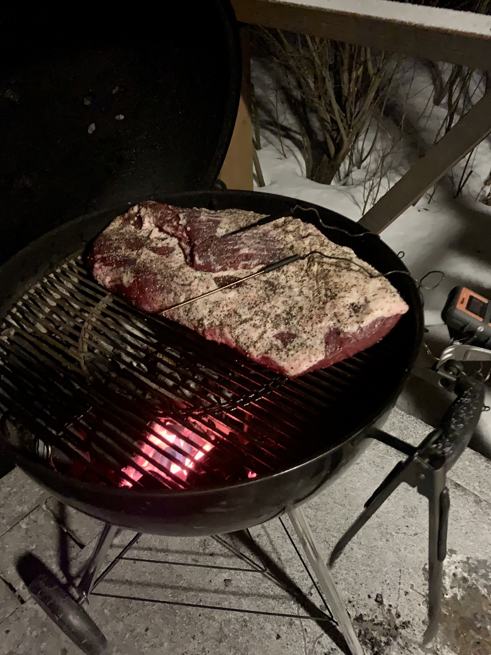 Non-raw meat! Brisket - My, Meat, Food, Beef, B-B-Q, Grill, Vertical video, The photo, For the glory of Satan, Video, Longpost, 