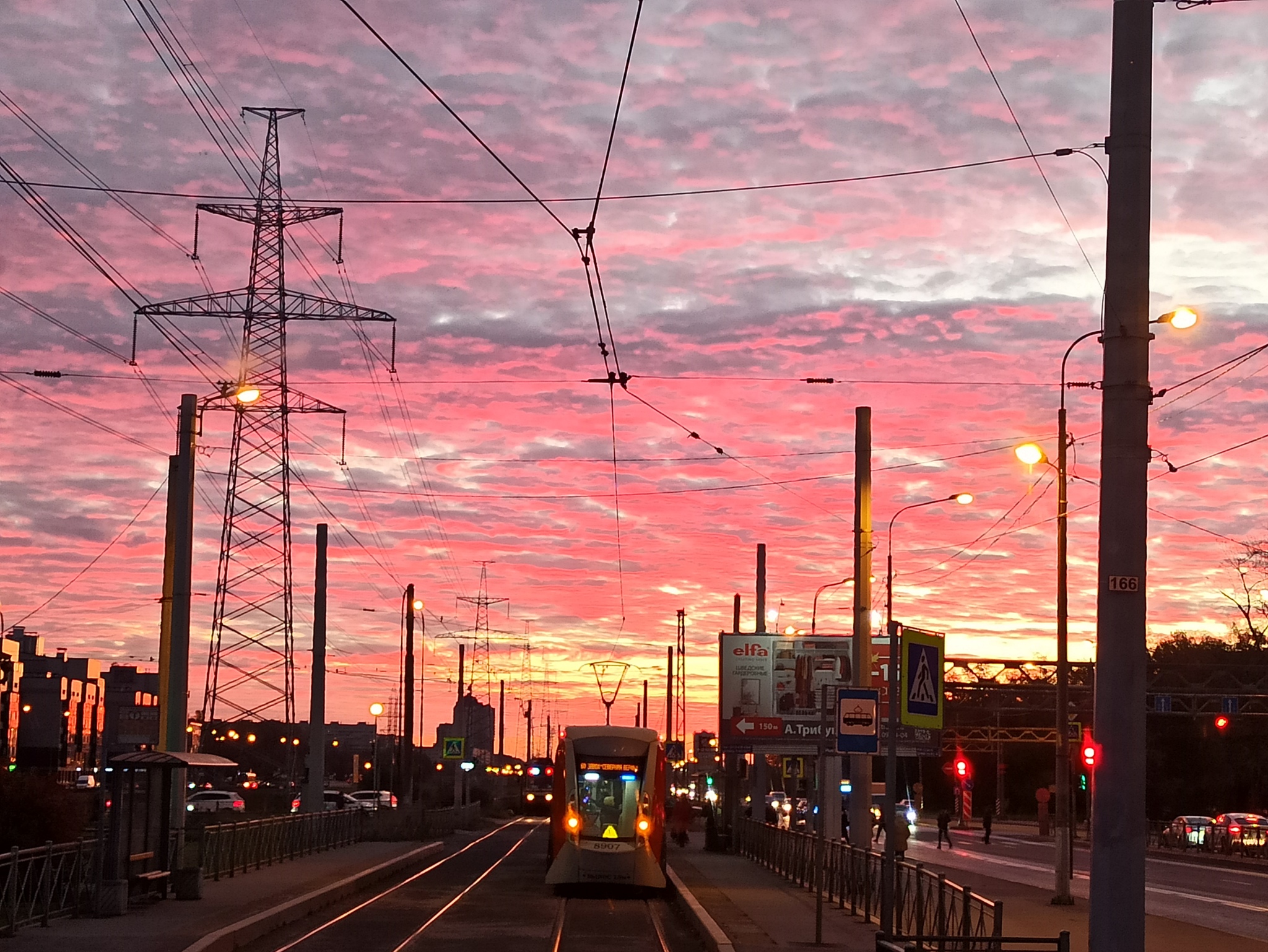 Morning St. Petersburg Sky - My, The photo, Morning, Saint Petersburg, Tram, 