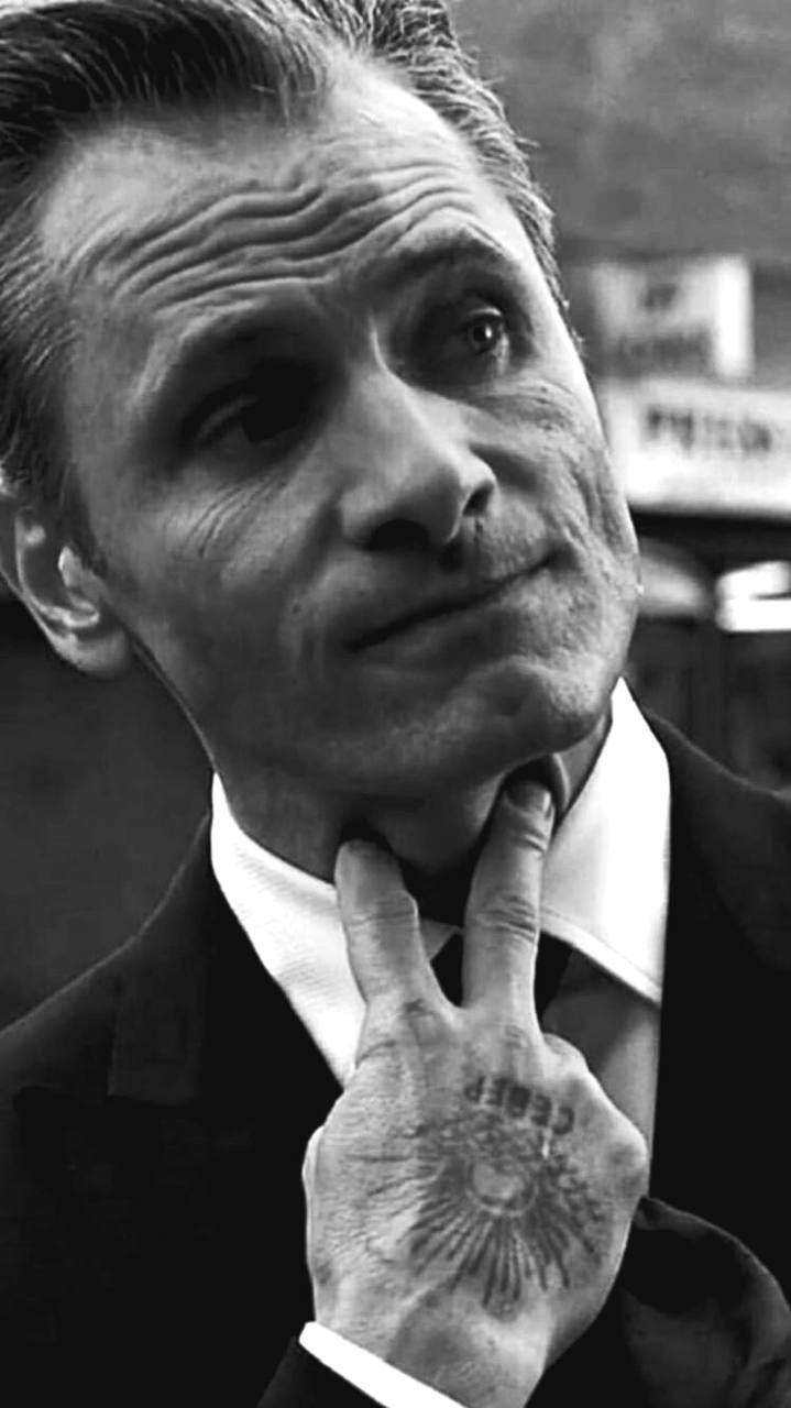 The bad news here - The photo, Viggo Mortensen, Tired of, Irony, news, 