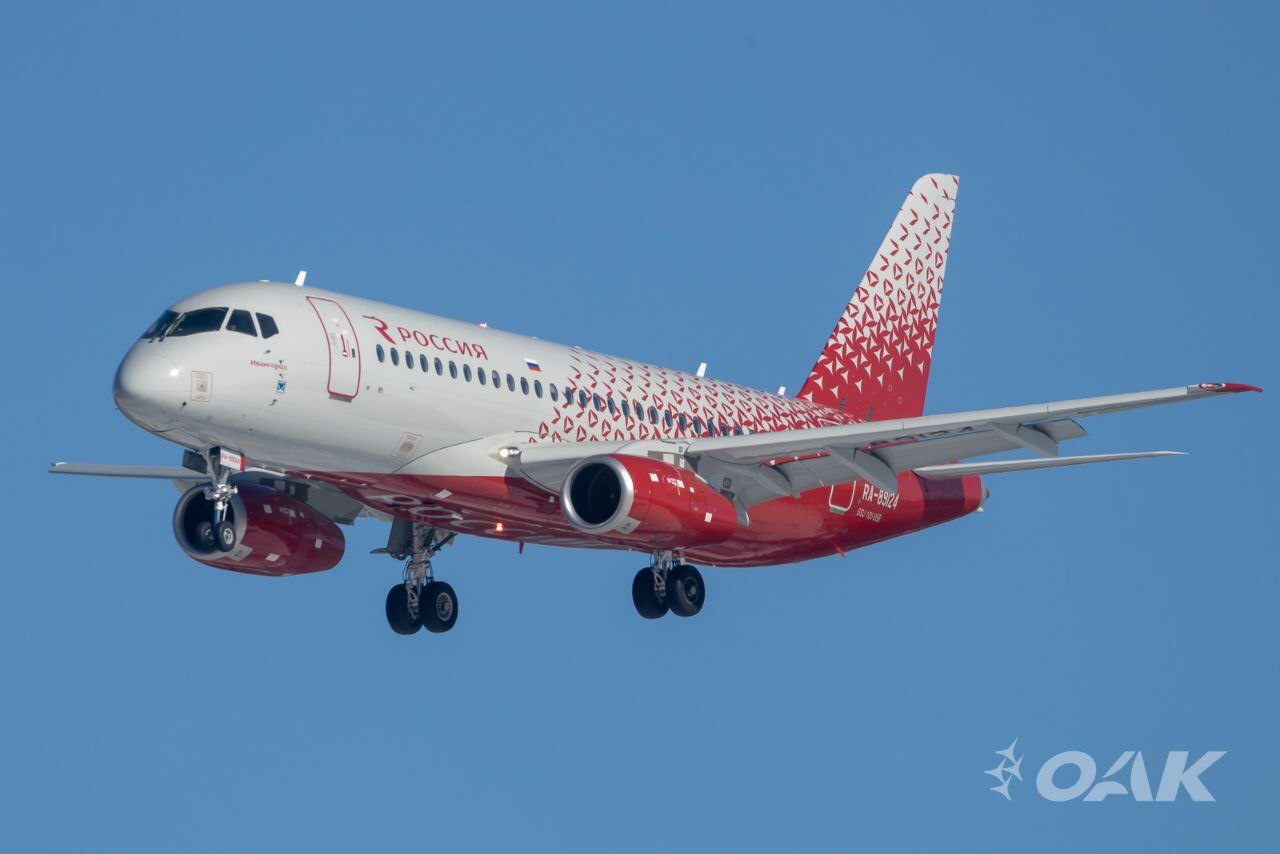 Spring. Sheremetyevo. Spotting. Superjets - Sheremetyevo, Spotting, Sukhoi Superjet 100, Longpost, 