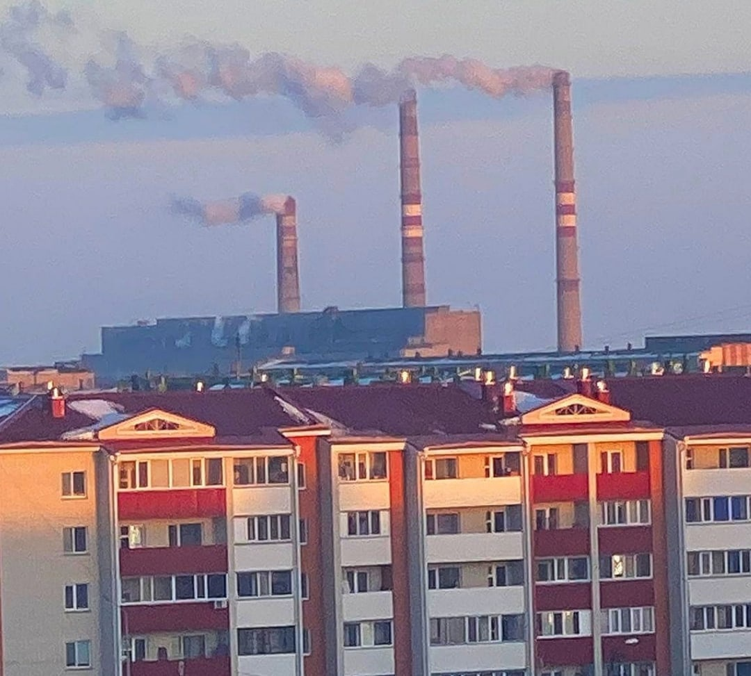 Момент обрушения трубы ТЭЦ - 2 Петропавловск | Пикабу