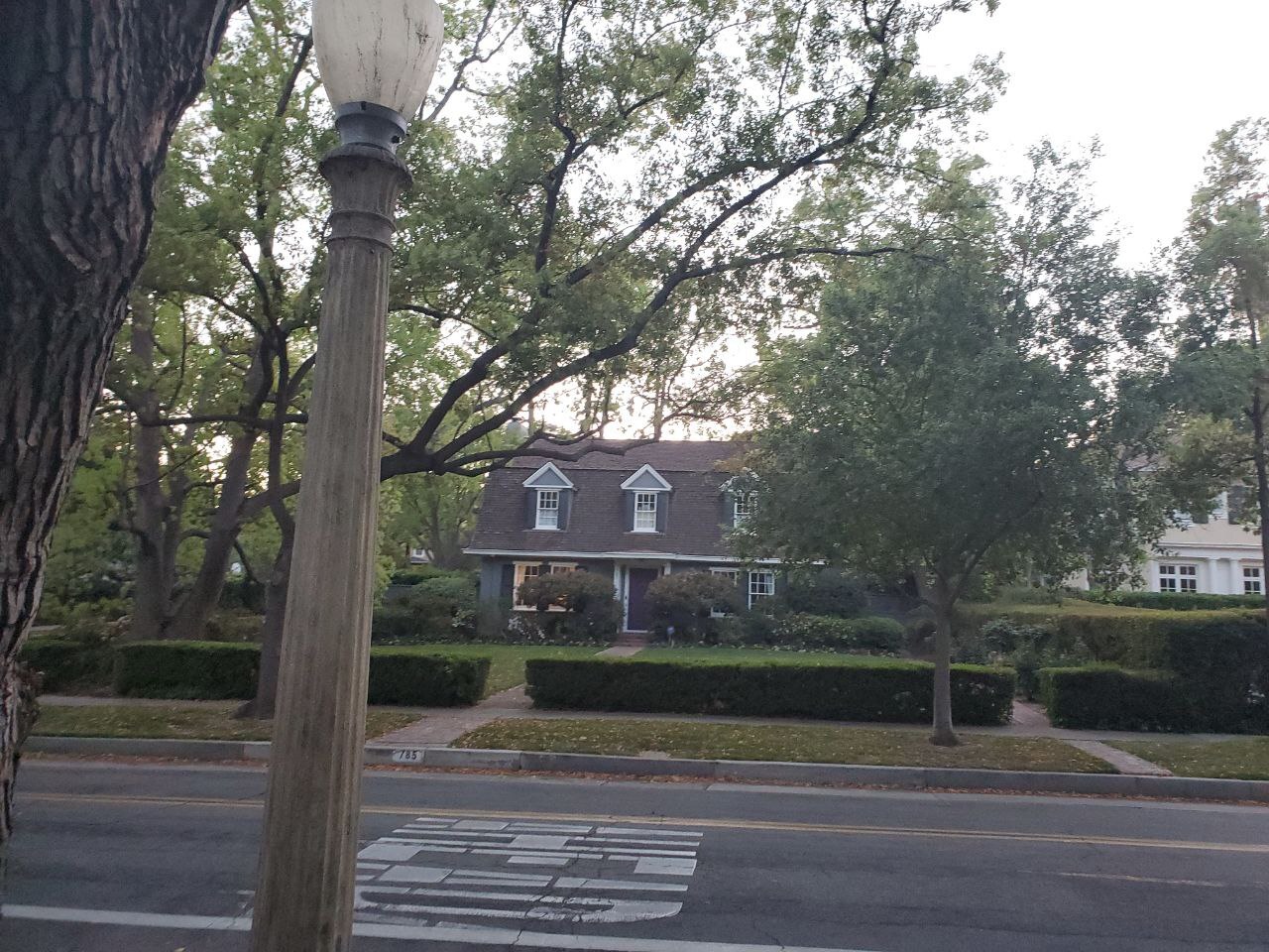 PHOTO: Los Angeles, a quiet street with private houses - My, Los Angeles, California, USA, Town, Quality of life, House, Mansion, The photo, The park, Longpost, 