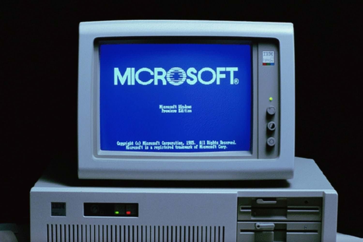 Версия ос 1.0 1.0. Microsoft Windows 1. Виндовс 1.0 компьютер. Microsoft Windows 1.0 1985. Первые компьютеры виндовс 1.0.