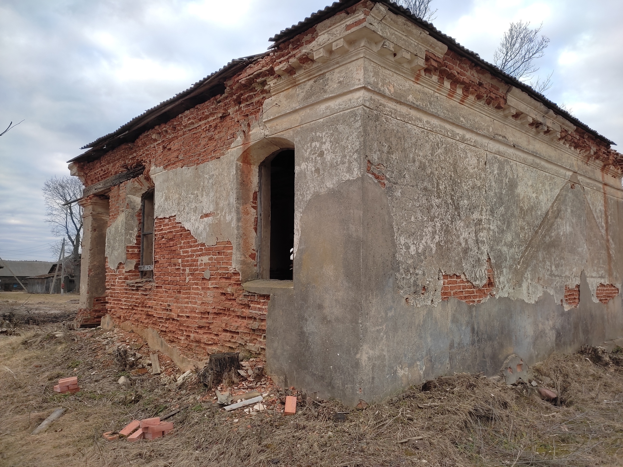 Homestead | Chapel-tomb of the Moravians in Zausie | XVIII century - My, Republic of Belarus, Nesvizh, Manor, Chapel, Tomb, Video, Youtube, Longpost, 