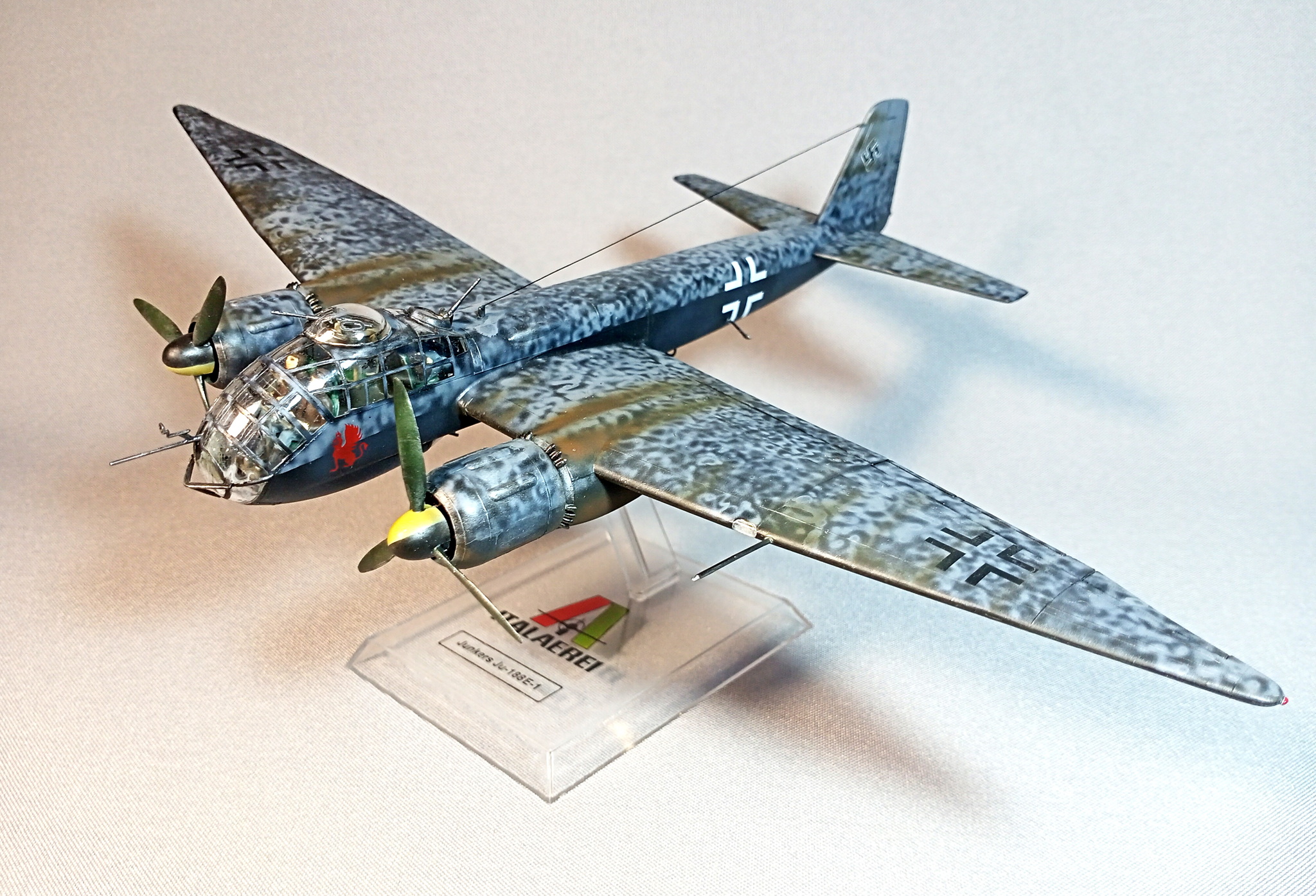 Teutonic lyncher. Junkers Ju.188E-1 Racher - My, Modeling, Stand modeling, Prefabricated model, Aircraft modeling, Hobby, Miniature, With your own hands, Needlework without process, Aviation, Story, Airplane, The Second World War, Scale model, Collection, Collecting, Germany, Luftwaffe, Bomber, Intelligence service, Video, Longpost, 