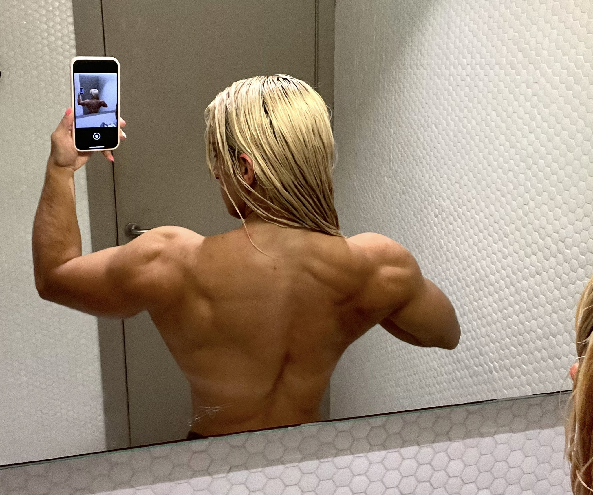 Micaela Viscido - NSFW, Micaela Viscido, Strong girl, Sleep-Sleep, Extreme muscles, Body-building, Bodybuilders, The photo, Sports girls, Video, Soundless, Vertical video, Longpost, 