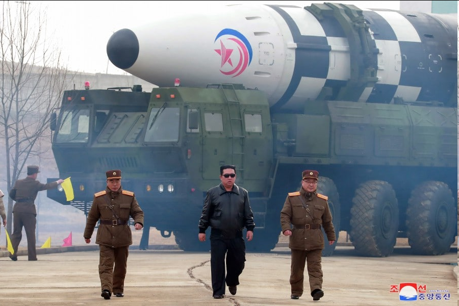 Interesting photos of the launch of a new intercontinental ballistic missile of the DPRK - Rocket launch, North Korea, Kim Chen In, Video, Longpost, 