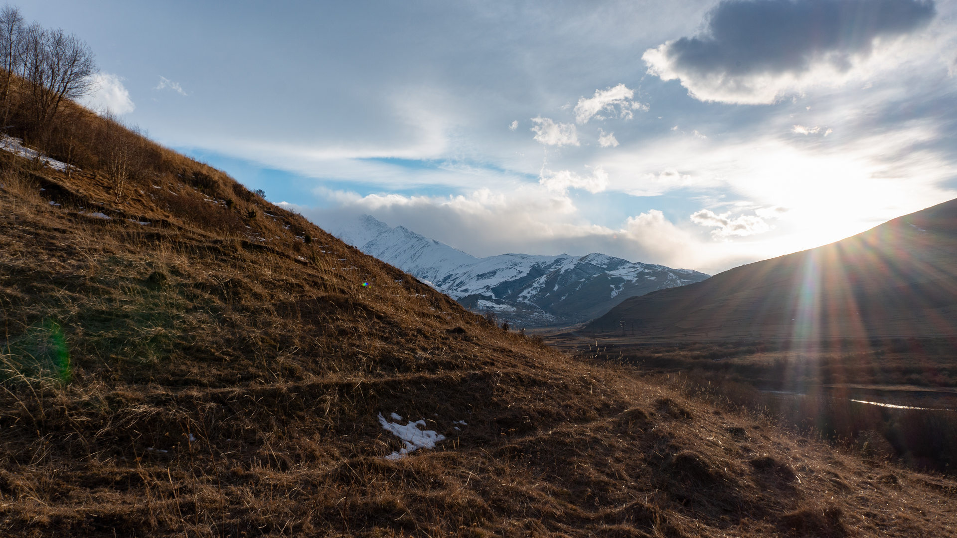 Sunset in the Dargava Gorge, North Ossetia-Alania - My, Caucasus, North Ossetia Alania, Dargavs, The mountains, Sunset, Longpost