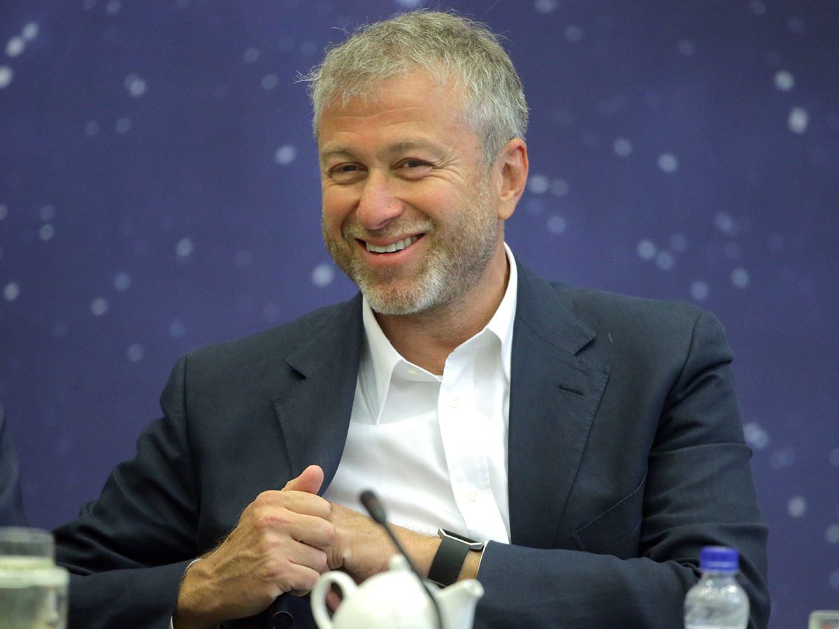 There was no need to buy pervak from that grandmother: Abramovich told how he was poisoned by Belarusian moonshine - Roman Abramovich, Moonshine, Poisoning, IA Panorama