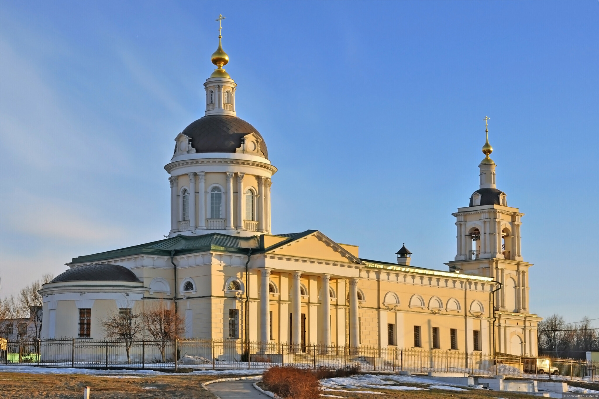 The charm of Russian Orthodox churches in the classical style - The cathedral, Architecture, sights, Temple, Monument, Town, Longpost, Church