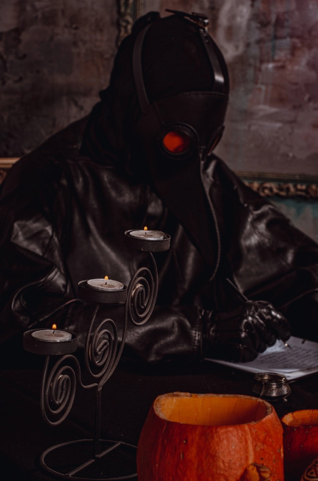 Plague Dr. Alex Russo in his office - Pestilence, Blood, Beautiful, Body, Middle Ages, Suffering middle ages, Photographer, Longpost, Models, Gothic, Cosplayers, Plague Doctor Mask, Plague Doctor, Plague, Professional shooting, PHOTOSESSION, Mask, Cosplay, The photo, My