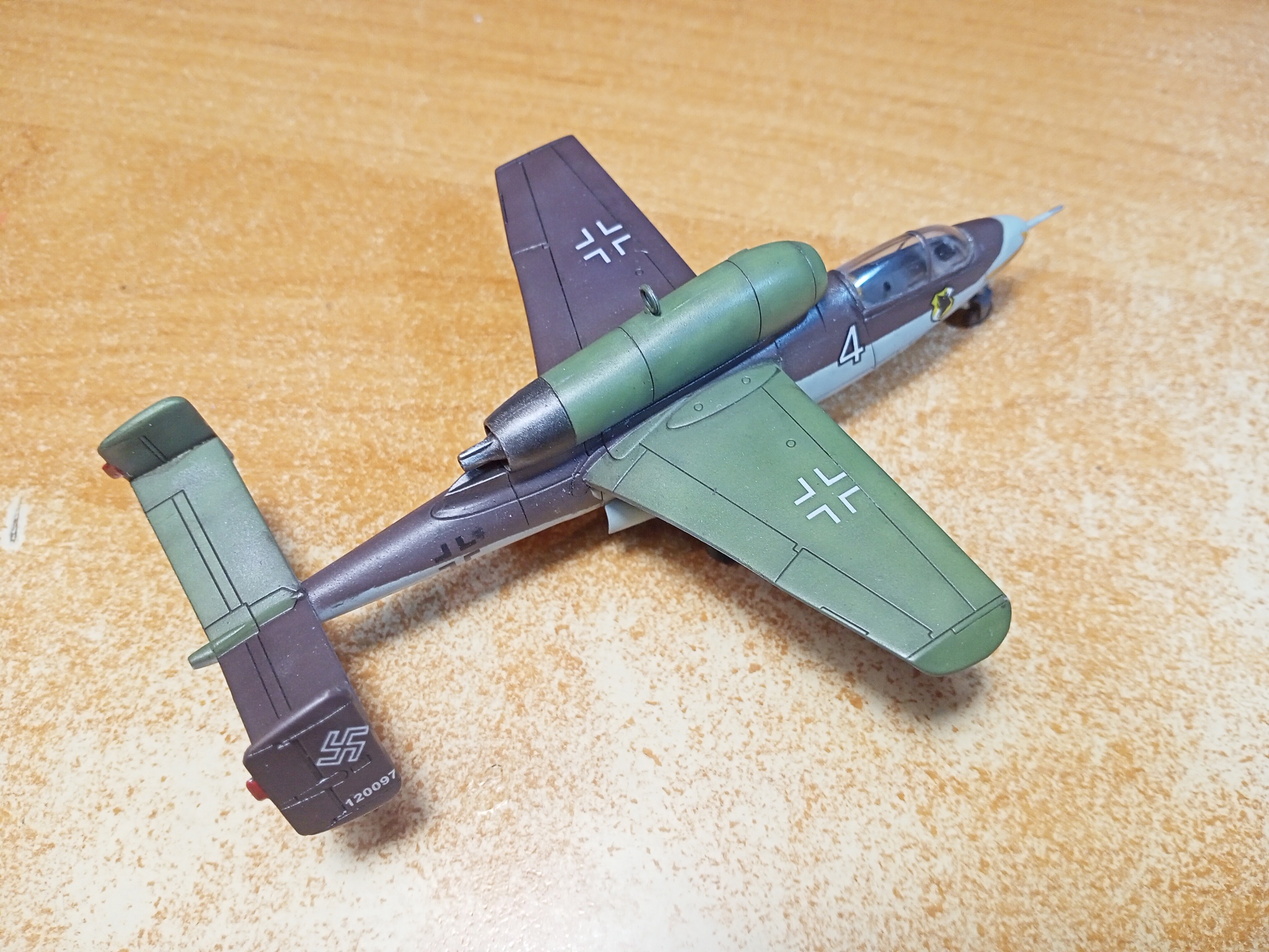 Heinkel He.162A-2 Salamander (1/72 Моделист (Hobby Boss)). Заметки по сборке - Моё, Стендовый моделизм, Моделизм, Масштабная модель, Хобби, Миниатюра, Покраска миниатюр, Своими руками, Рукоделие с процессом, Рукоделие, Авиация, Вторая мировая война, Самолет, Германия, Люфтваффе, Сборная модель, Сборка, Аэрография, Обзор, Истребитель, Реактивный самолет, Длиннопост, 