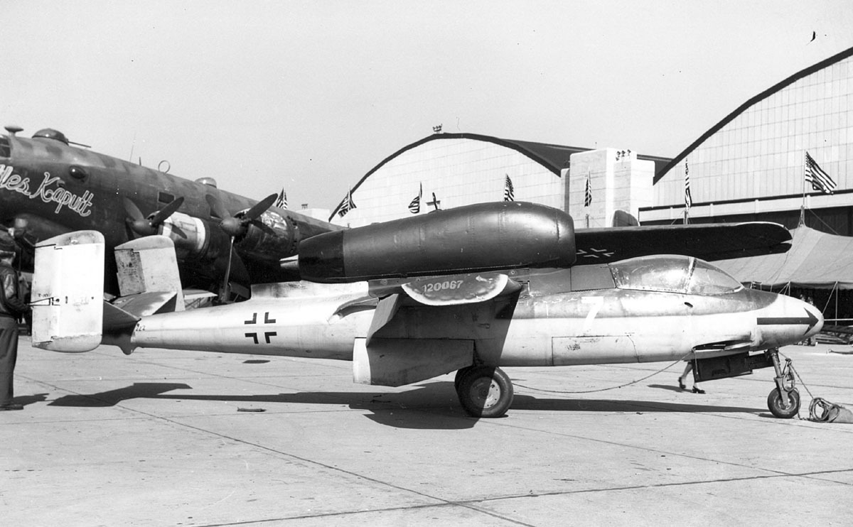 Реактивный истребитель — в массы! Heinkel He.162A-2 Salamander - Моё, Моделизм, Стендовый моделизм, Сборная модель, Авиамоделизм, Хобби, Миниатюра, Своими руками, Рукоделие без процесса, Авиация, История, Самолет, Вторая мировая война, Масштабная модель, Коллекция, Коллекционирование, Германия, Люфтваффе, Истребитель, Реактивный самолет, Перехватчик, Видео, Длиннопост, 