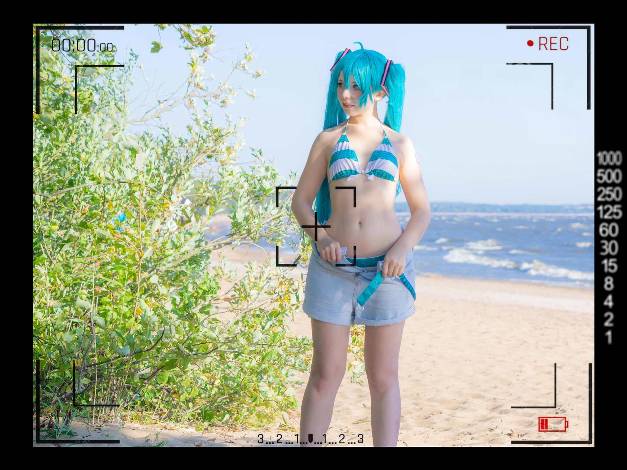 Saya Scarlet - Hatsune Miku - NSFW, Girls, Erotic, Swimsuit, Beach, Cosplay, Hatsune Miku, GIF, Longpost, 