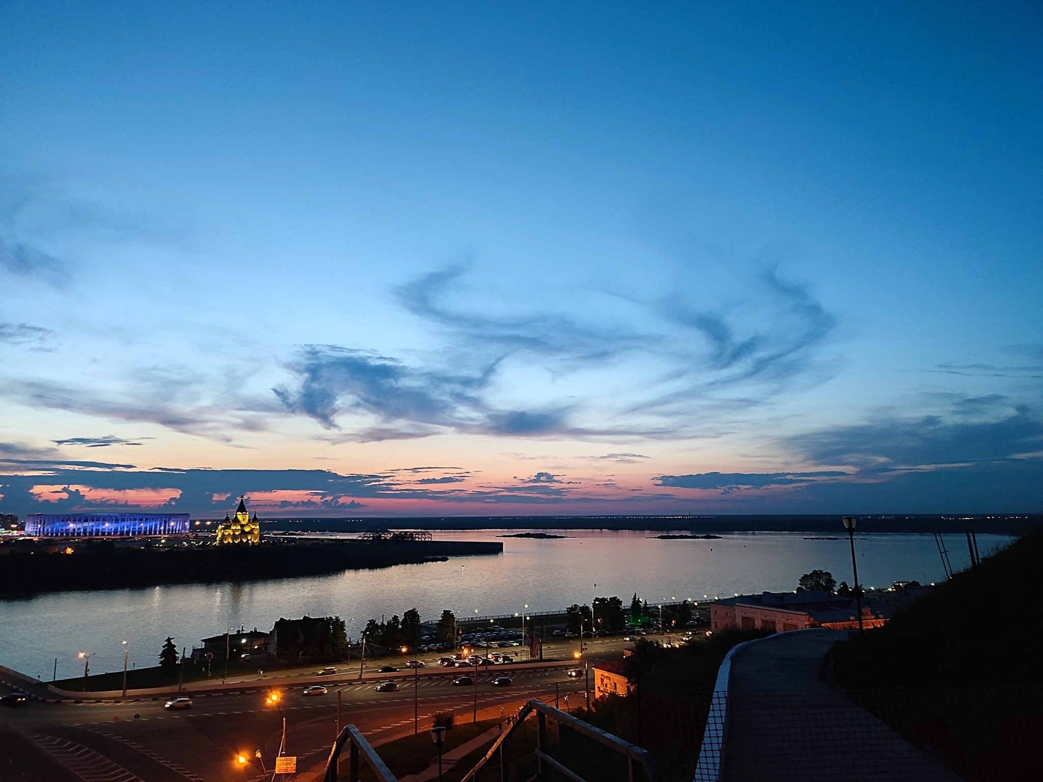 Dragon in the Sky - My, Mobile photography, Photo on sneaker, Sunset, Night, Sky, The Dragon, Landscape, Nizhny Novgorod, Redmi, River, 