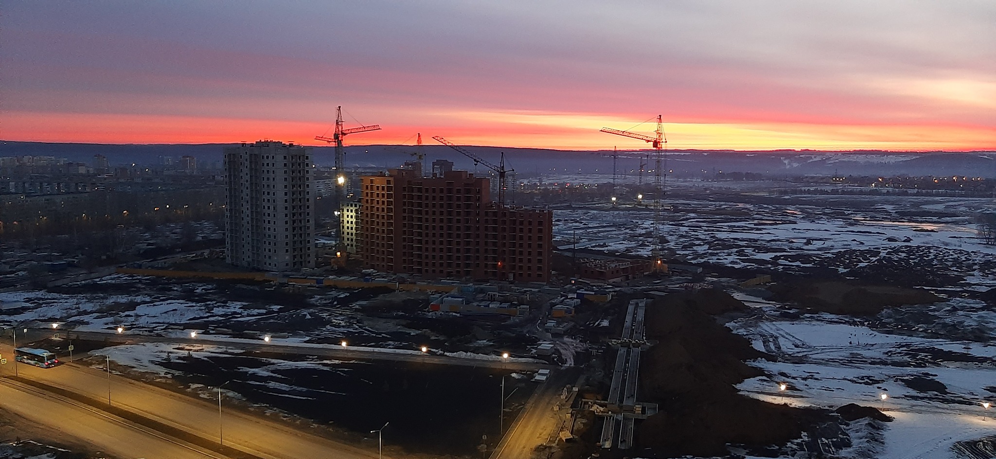 I'll leave a photo here, for a story) - My, Beautiful, Sunrise, Morning, Kemerovo, The photo, , Construction