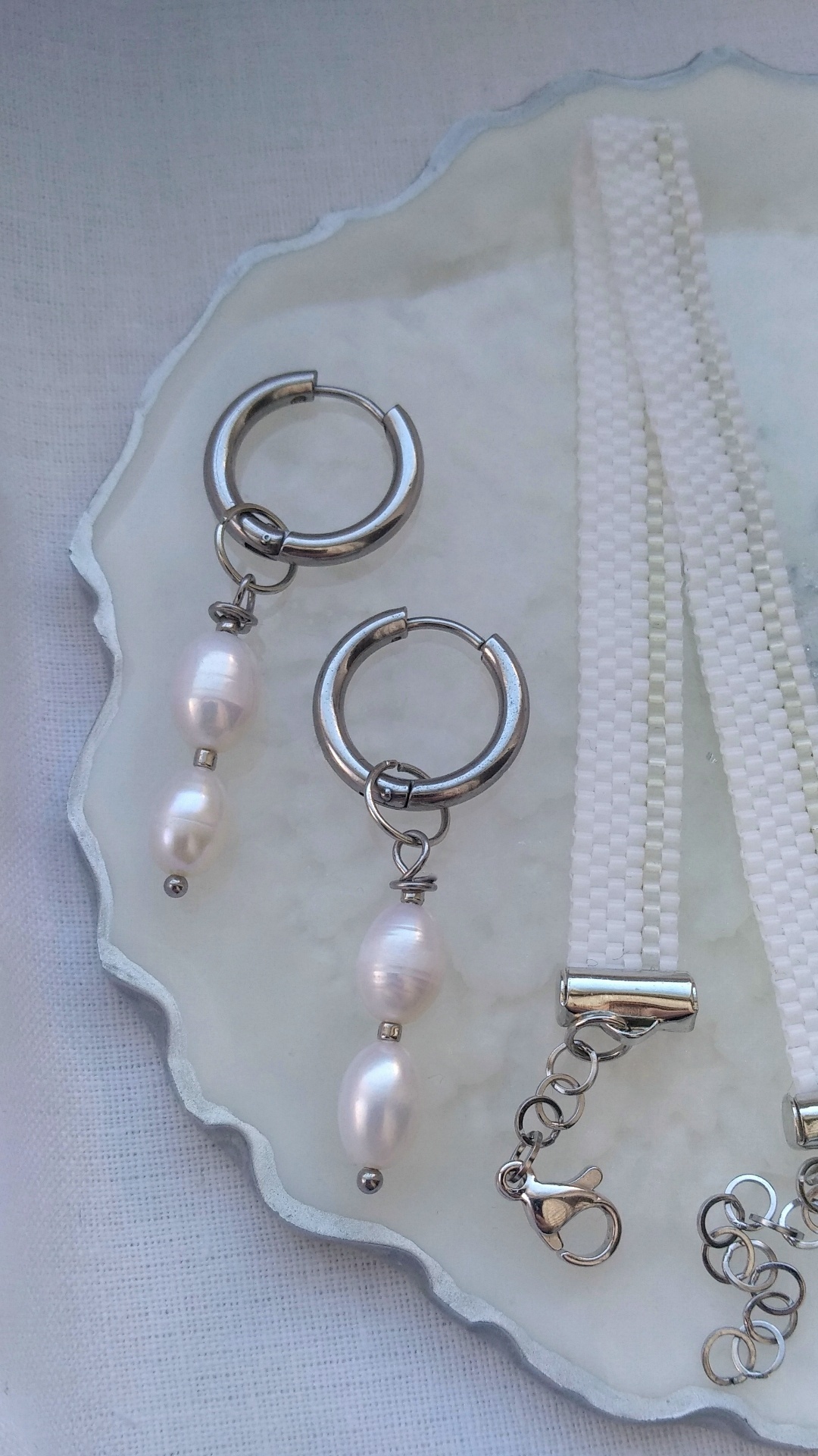 I made earrings from natural pearls and a bracelet from jewelry beads - My, Hobby, Needlework without process, Handmade, Art, The photo, Longpost, Interesting, Decoration, 