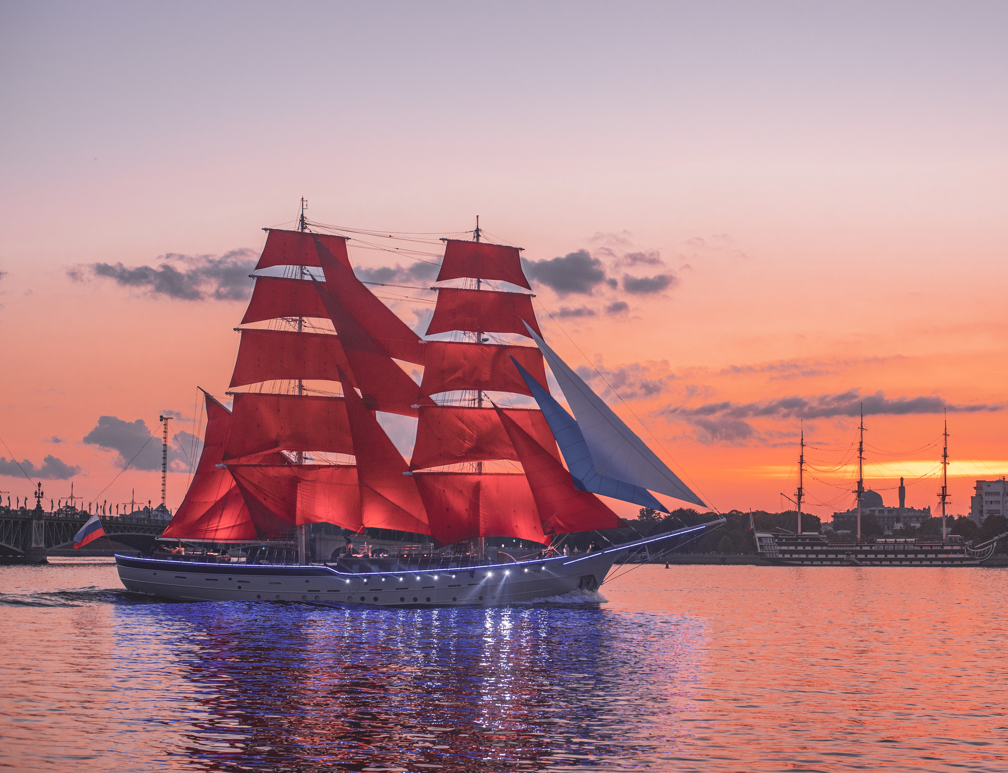 Scarlet Sails, 2021 - My, The photo, Landscape, Photographer, Nikon, Saint Petersburg, Scarlet Sails, Neva, Longpost