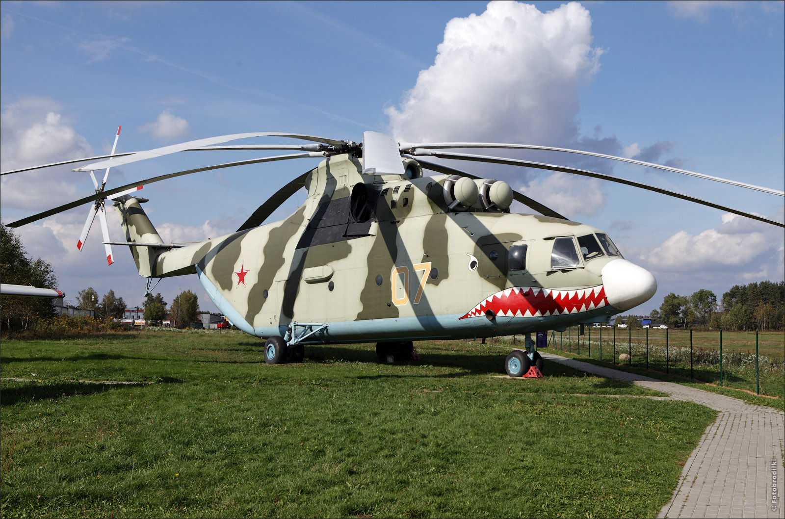 Photo fermenter: Aviation Museum in Borovoy, Belarus #2 - My, Photobritish, Travels, sights, Republic of Belarus, Museum, Airplane, Helicopter, Space, The photo, Longpost