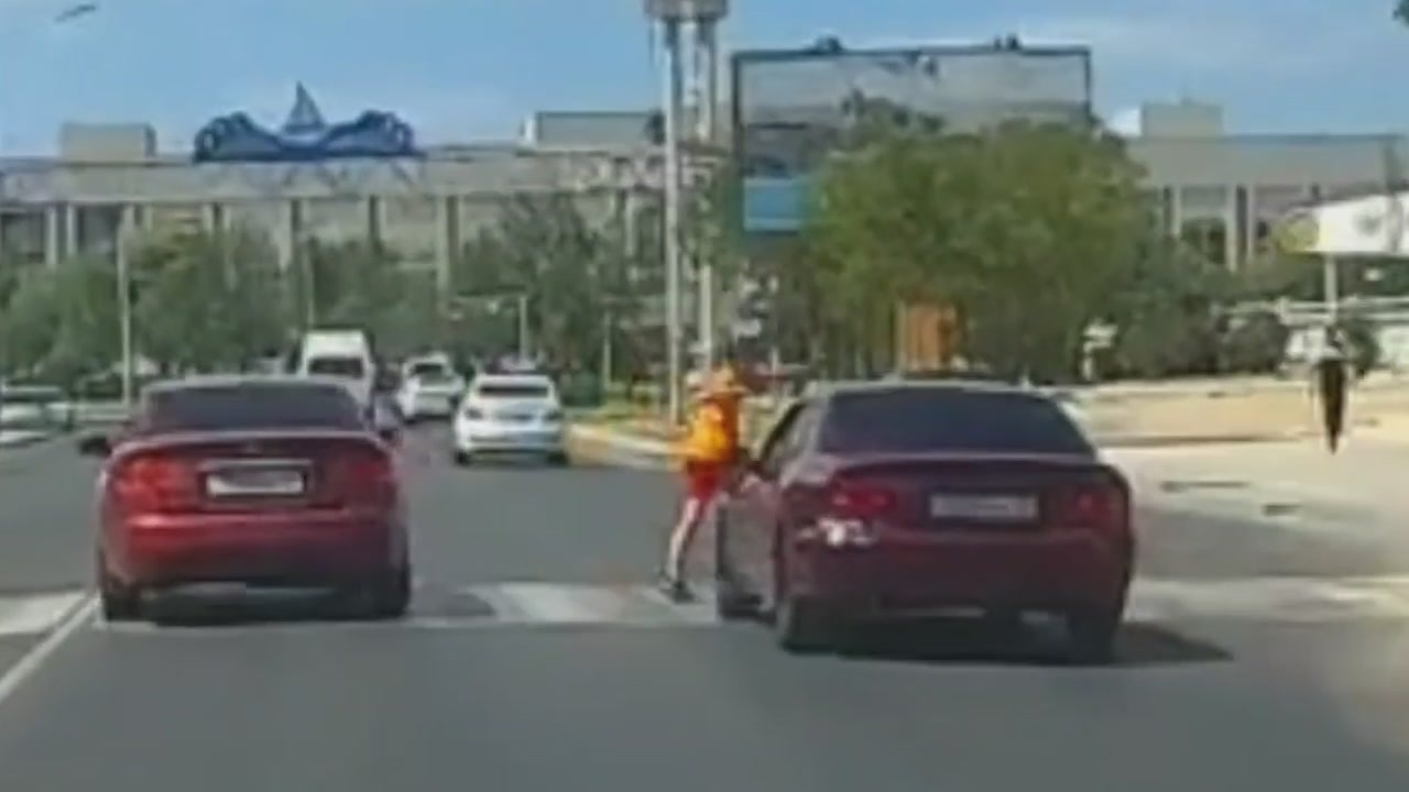 Drivers of vehicles who do not comply with traffic rules in Aktau Part 4 - My, Traffic rules, Violation of traffic rules, Kazakhstan, Driver, Humor, Aktau, Mangystau, Video, Youtube, Longpost