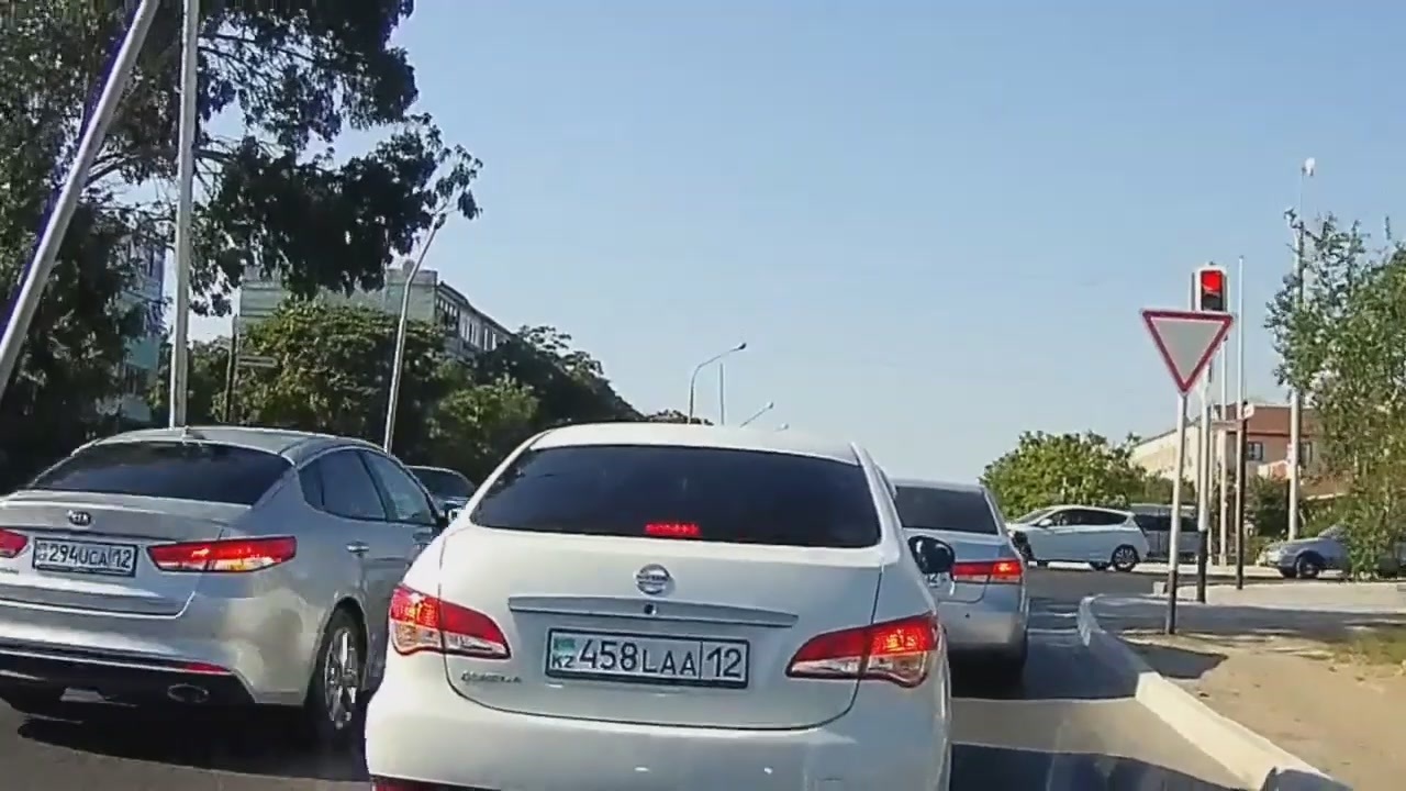 Drivers of vehicles who do not comply with traffic rules in Aktau Part 4 - My, Traffic rules, Violation of traffic rules, Kazakhstan, Driver, Humor, Aktau, Mangystau, Video, Youtube, Longpost