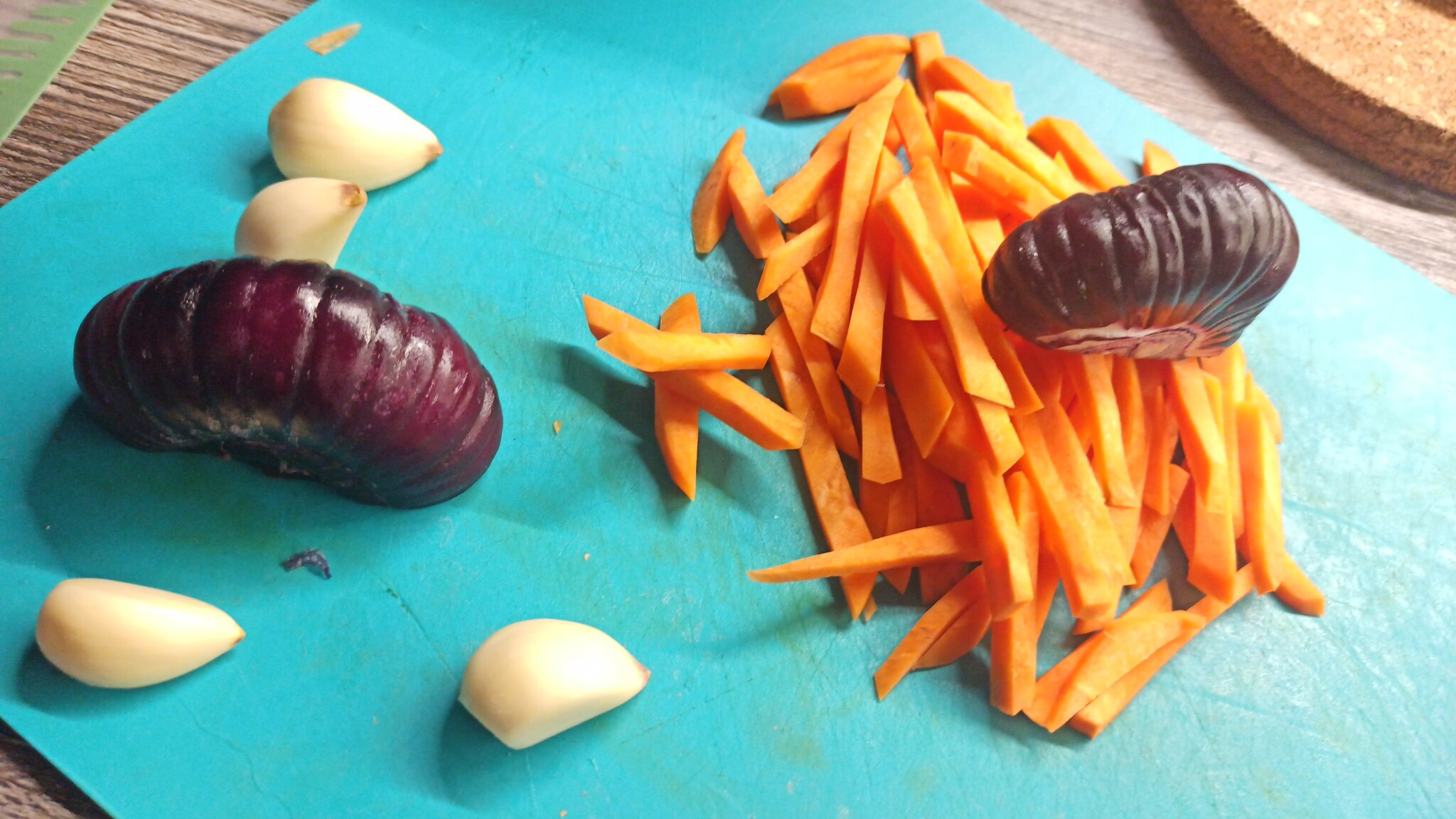 Defense of Carrots - My, Photo on sneaker, It seemed, Woodlice