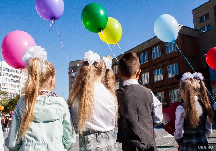 Schoolchildren will be obliged to sing the anthem of Russia every week - news, School, Education, Hymn, Russia, Politics