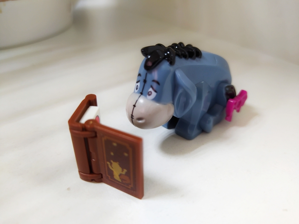 Winnie the Pooh, Piglet, Rabbit, Tiger, Ia and Lion-King Bees - My, Hobby, Toys, Lego, Constructor, Analogue, Enthusiasm, Winnie the Pooh, Piglet, Tiger, Rabbit, Donkey Eeyore, Bees, House in the woods, Fairy-tale animals, Fairy forest, Chinese goods, Longpost